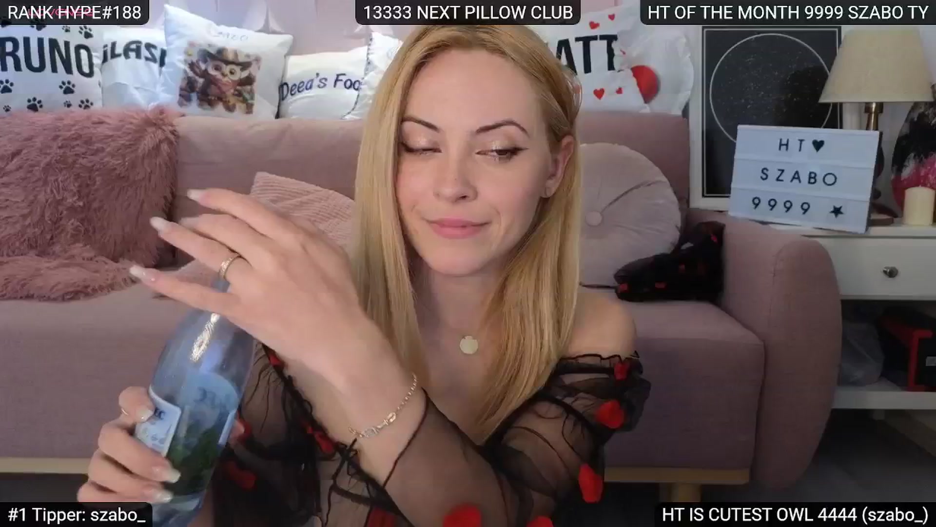 Gallery image thumbnail from Sensationowl_'s myfreecams stream on, 04/27/2024, 06:53 image 8 of 20
