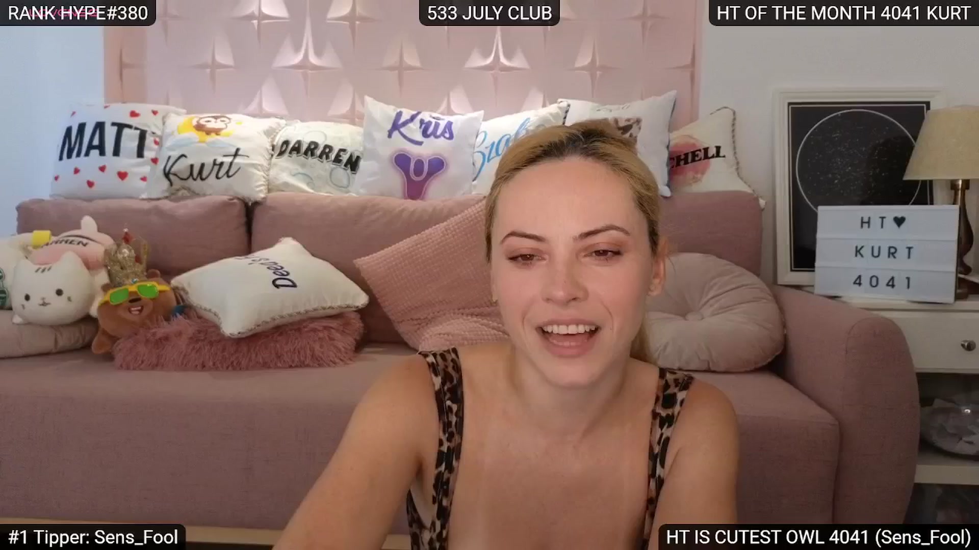 Gallery image thumbnail from Sensationowl_'s myfreecams stream on, 07/12/2024, 07:09 image 12 of 20