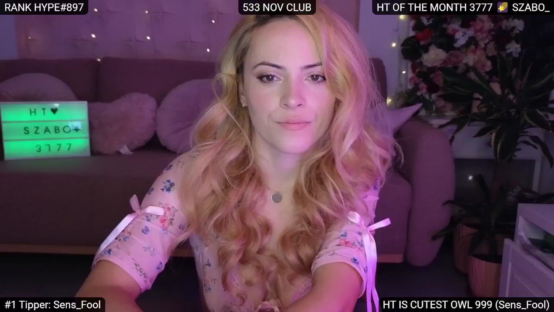 Gallery image thumbnail from Sensationowl_'s myfreecams stream on, 11/10/2024, 05:38 image 15 of 20