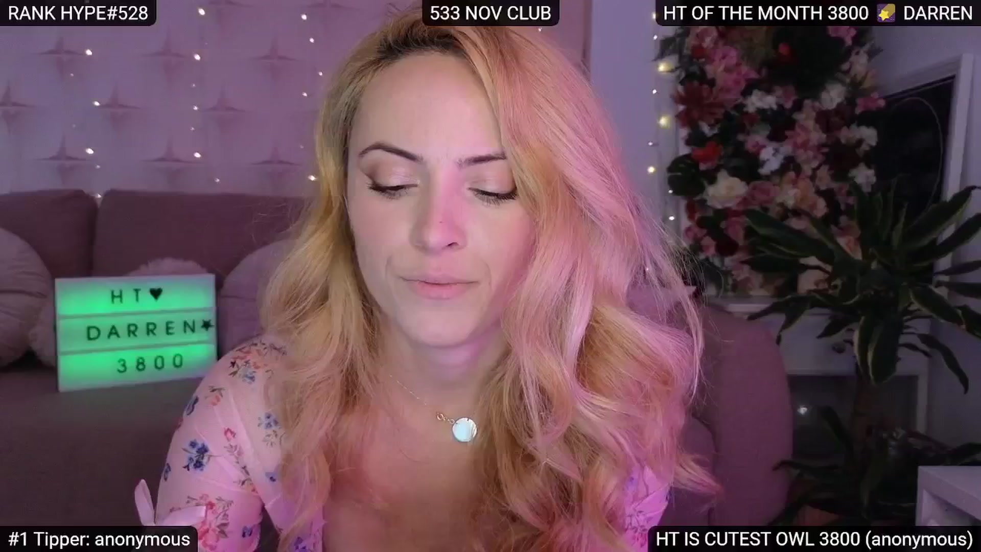 Gallery image thumbnail from Sensationowl_'s myfreecams stream on, 11/10/2024, 07:16 image 17 of 20