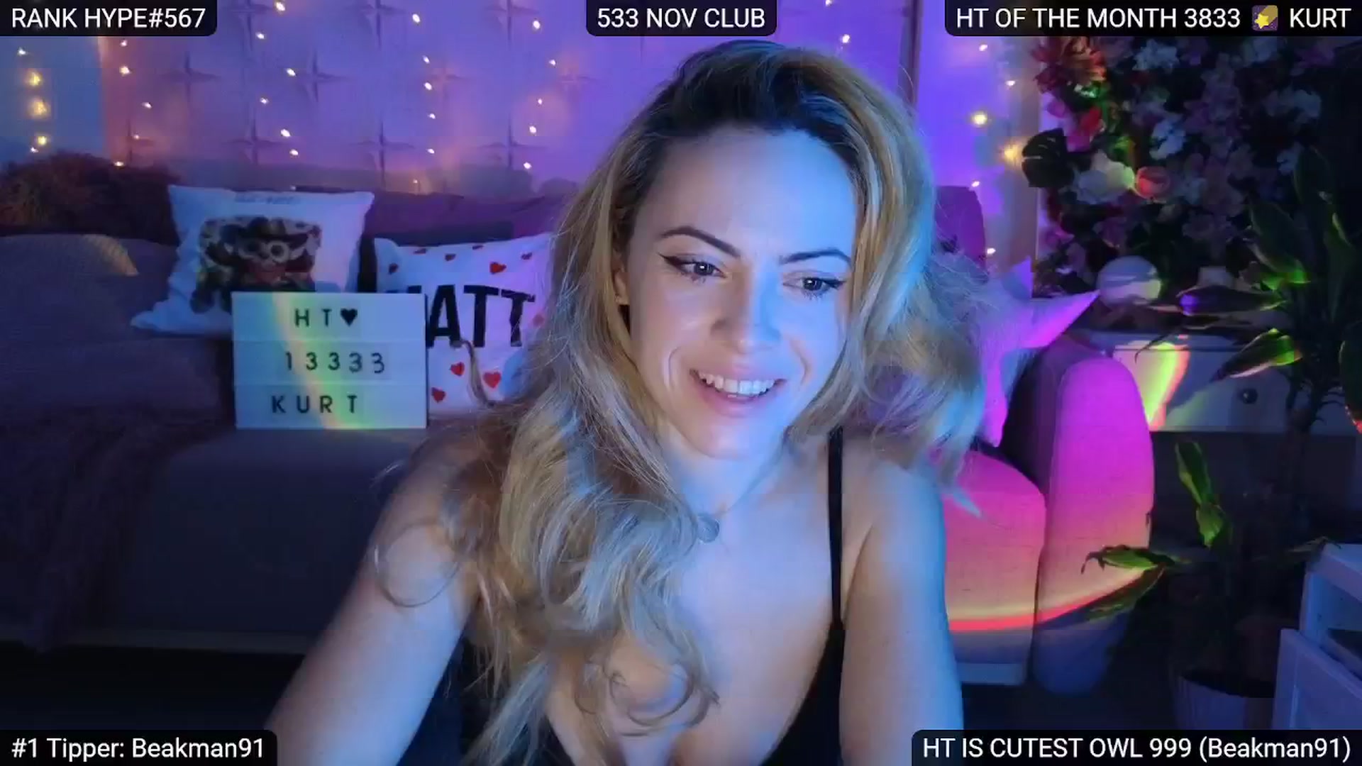 Gallery image thumbnail from Sensationowl_'s myfreecams stream on, 12/15/2024, 09:29 image 3 of 20
