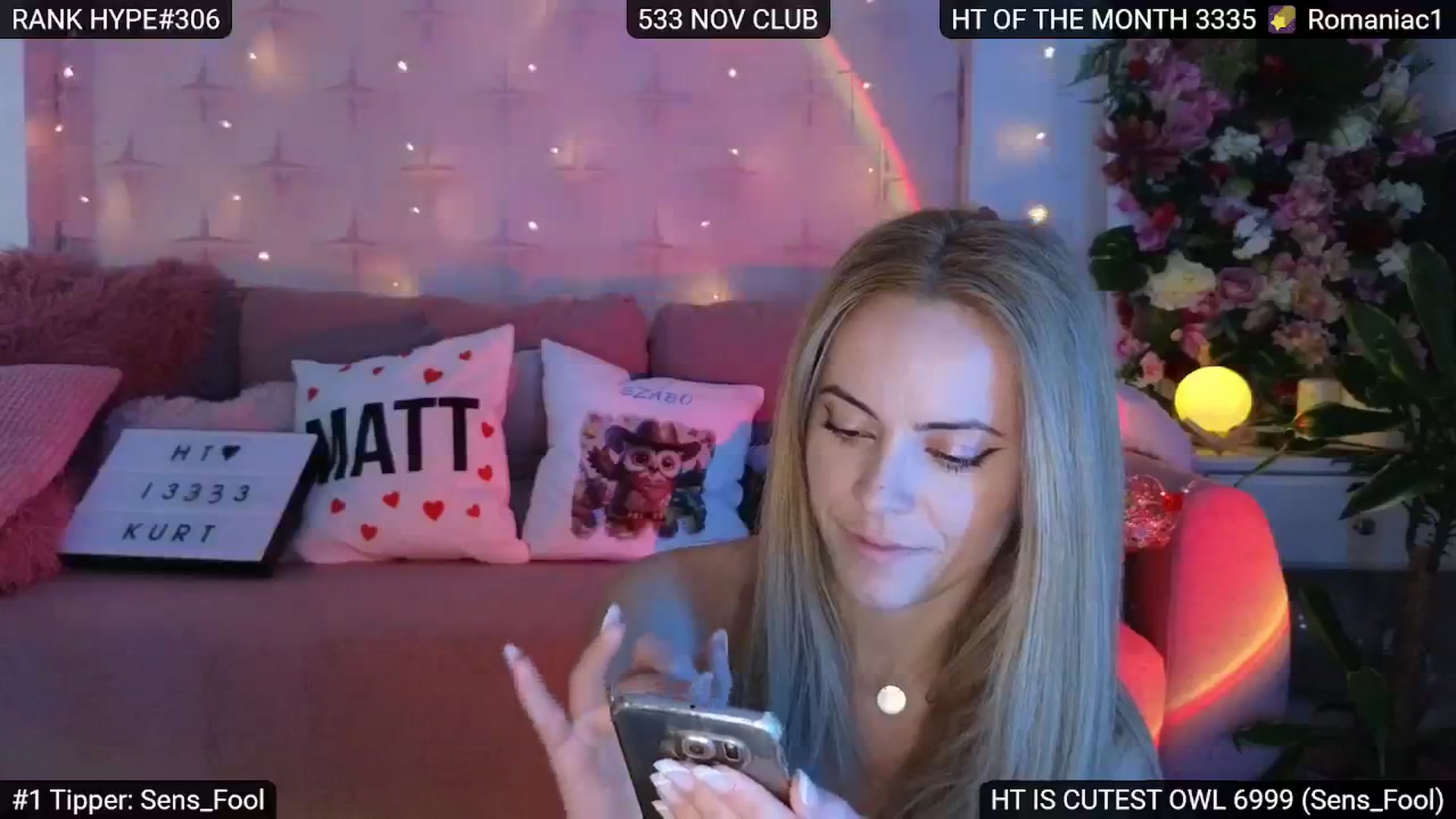 Gallery image thumbnail from Sensationowl_'s myfreecams stream on, 12/21/2024, 08:45 image 14 of 20