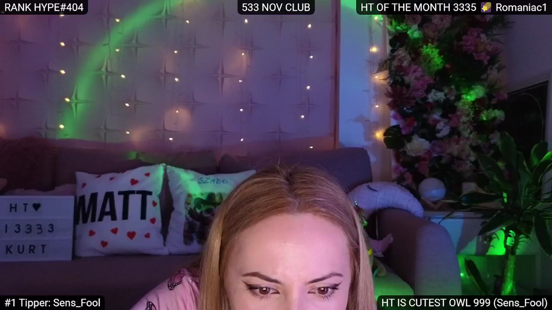 Gallery image thumbnail from Sensationowl_'s myfreecams stream on, 12/21/2024, 08:45 image 3 of 20