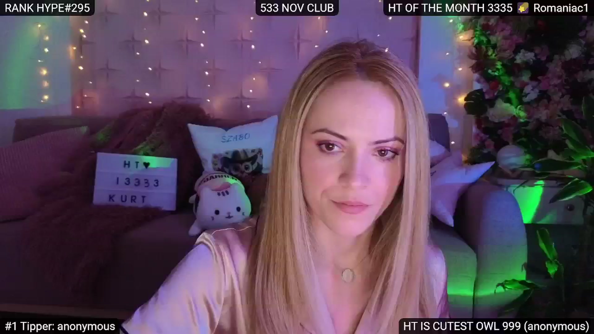Gallery image thumbnail from Sensationowl_'s myfreecams stream on, 12/22/2024, 09:36 image 4 of 20