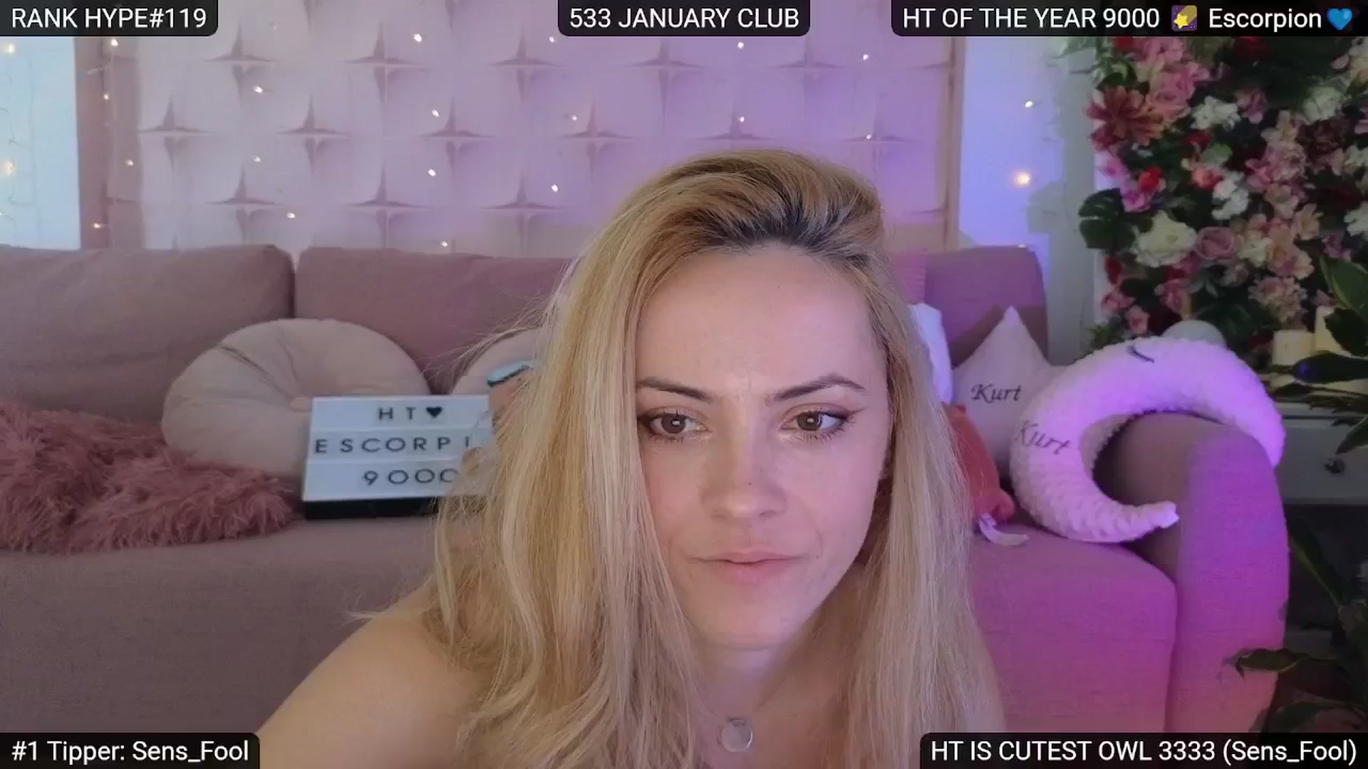 Gallery image thumbnail from Sensationowl_'s myfreecams stream on, 01/19/2025, 08:19 image 20 of 20