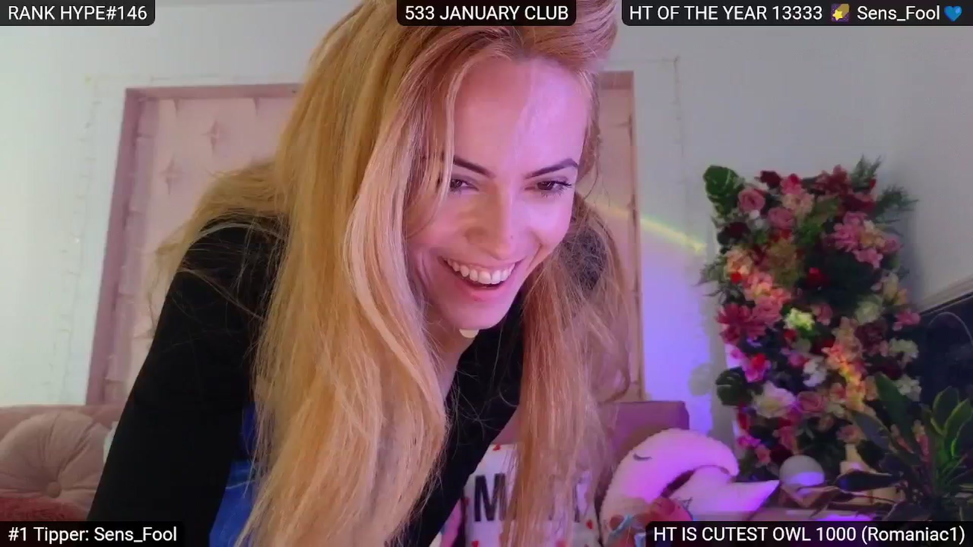 Gallery image thumbnail from Sensationowl_'s myfreecams stream on, 01/31/2025, 08:55 image 18 of 20