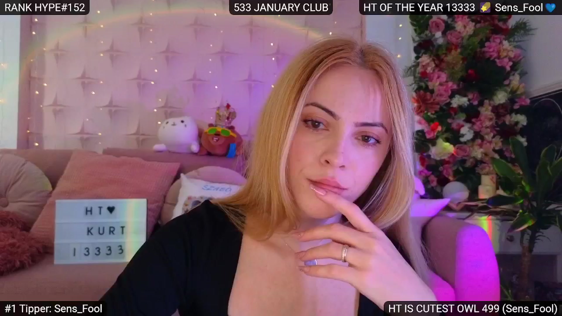 Gallery image thumbnail from Sensationowl_'s myfreecams stream on, 01/31/2025, 08:55 image 6 of 20