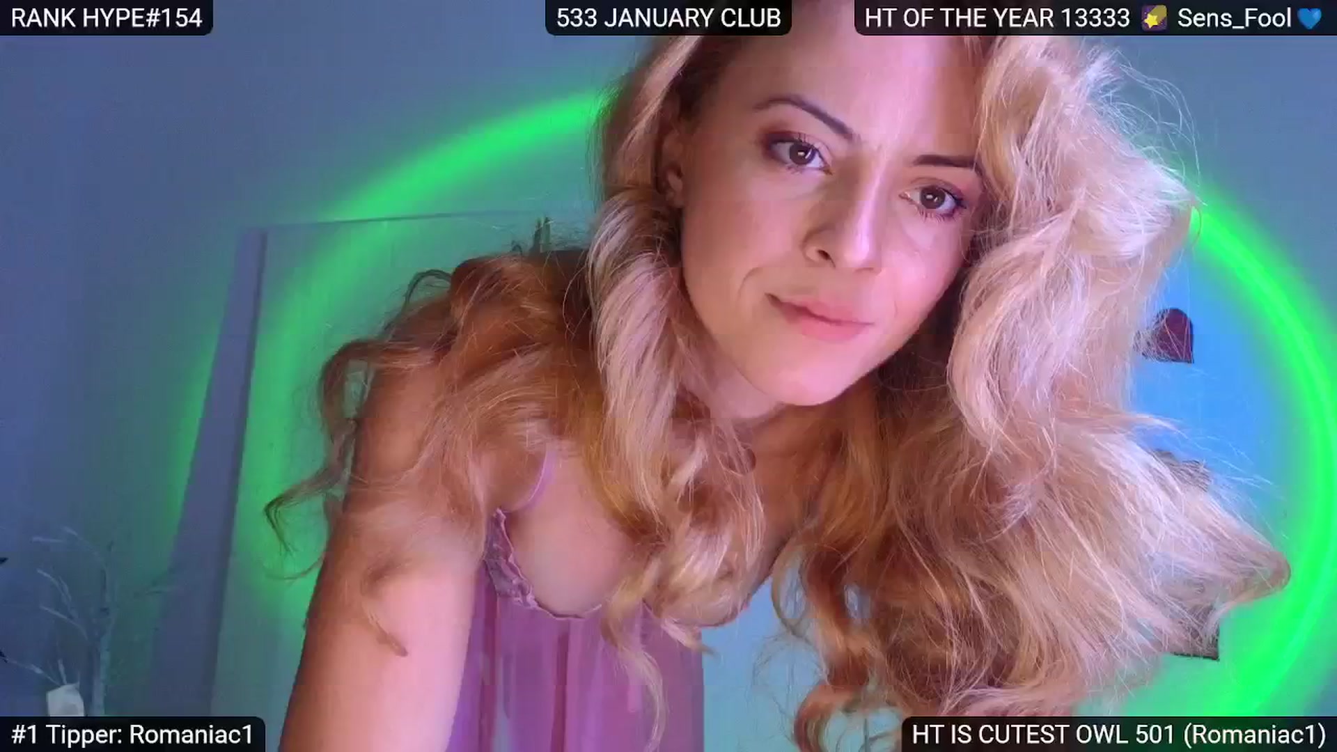 Gallery image thumbnail from Sensationowl_'s myfreecams stream on, 02/01/2025, 07:11 image 15 of 20