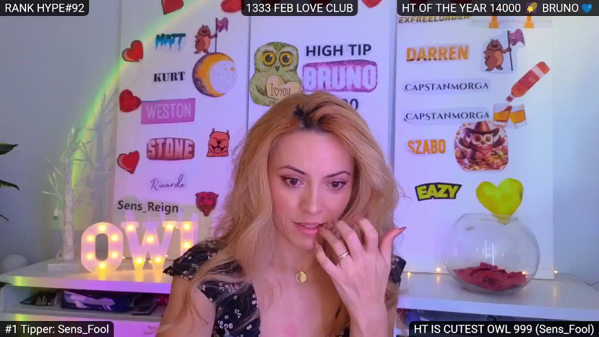 Gallery image thumbnail from Sensationowl_'s myfreecams stream on, 02/22/2025, 07:46 image 15 of 20