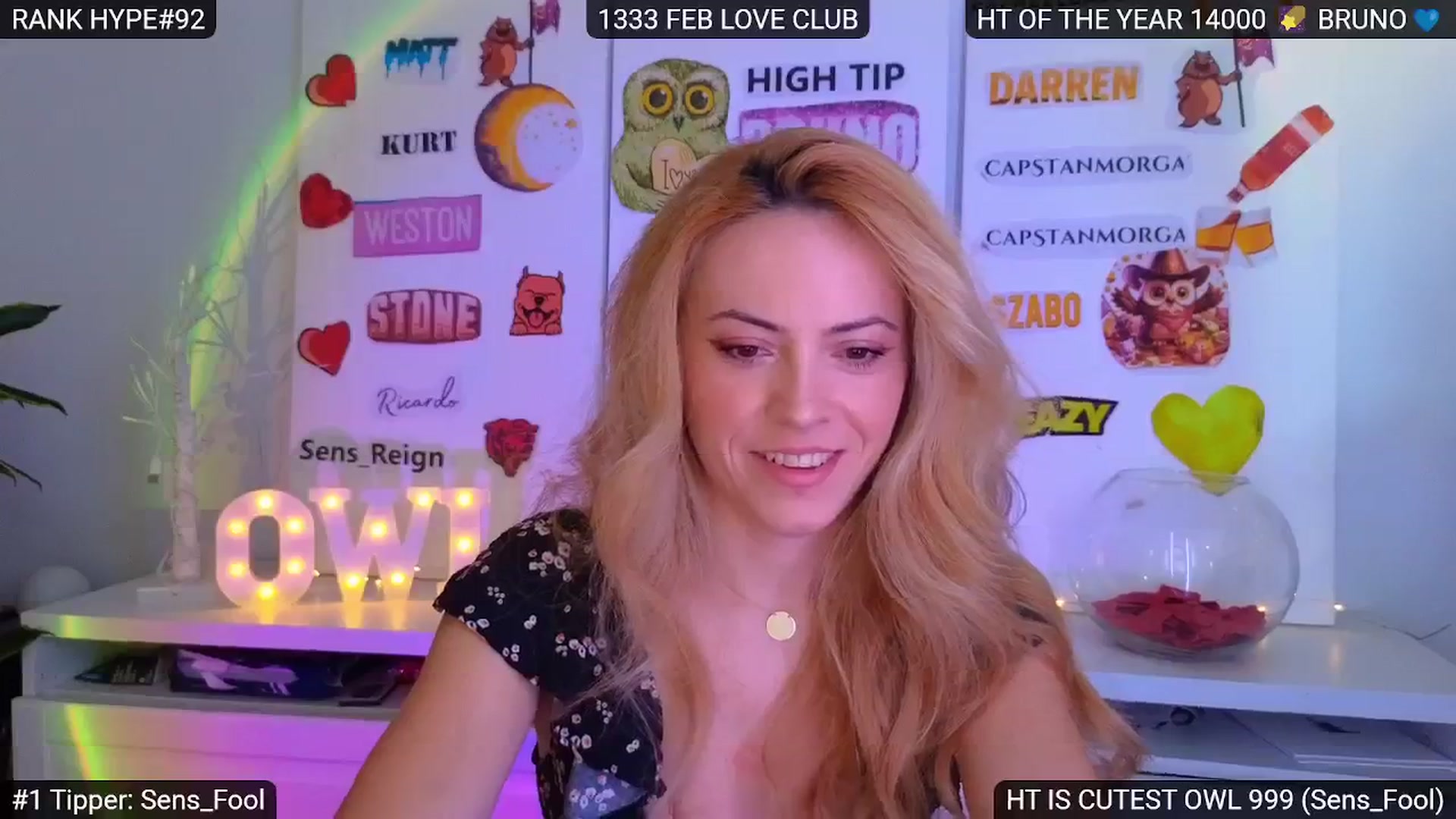 Gallery image thumbnail from Sensationowl_'s myfreecams stream on, 02/22/2025, 07:46 image 16 of 20