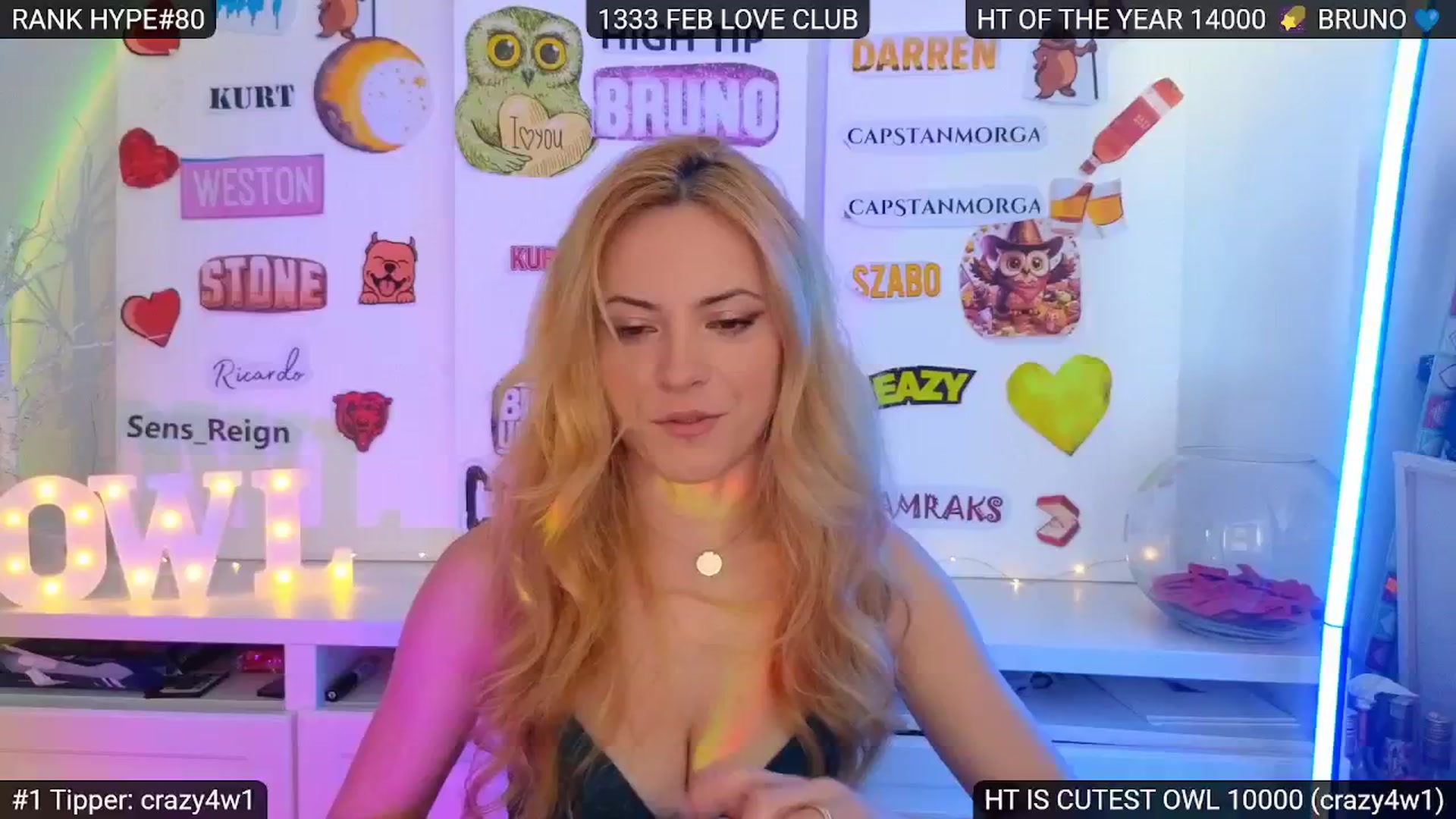 Gallery image thumbnail from Sensationowl_'s myfreecams stream on, 02/23/2025, 08:04 image 19 of 20