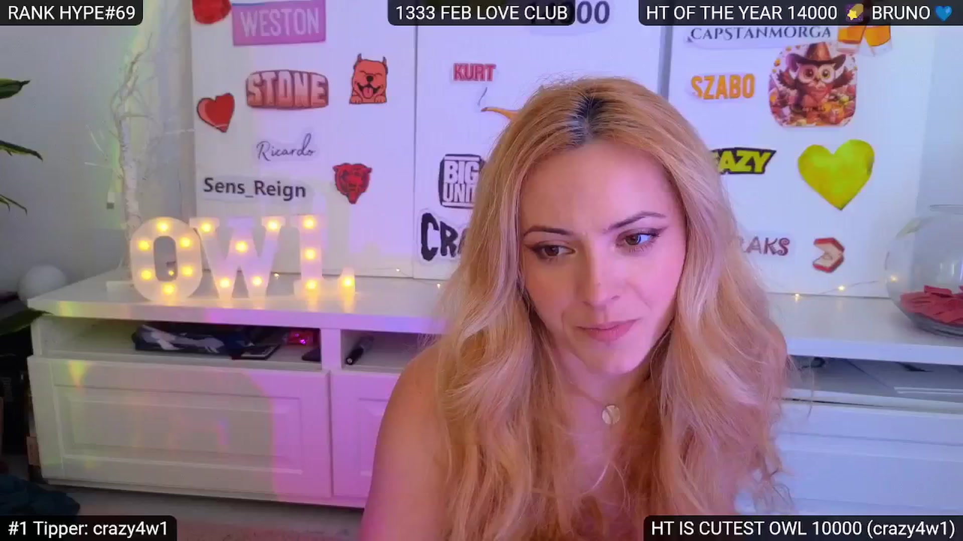 Gallery image thumbnail from Sensationowl_'s myfreecams stream on, 02/23/2025, 10:26 image 9 of 20