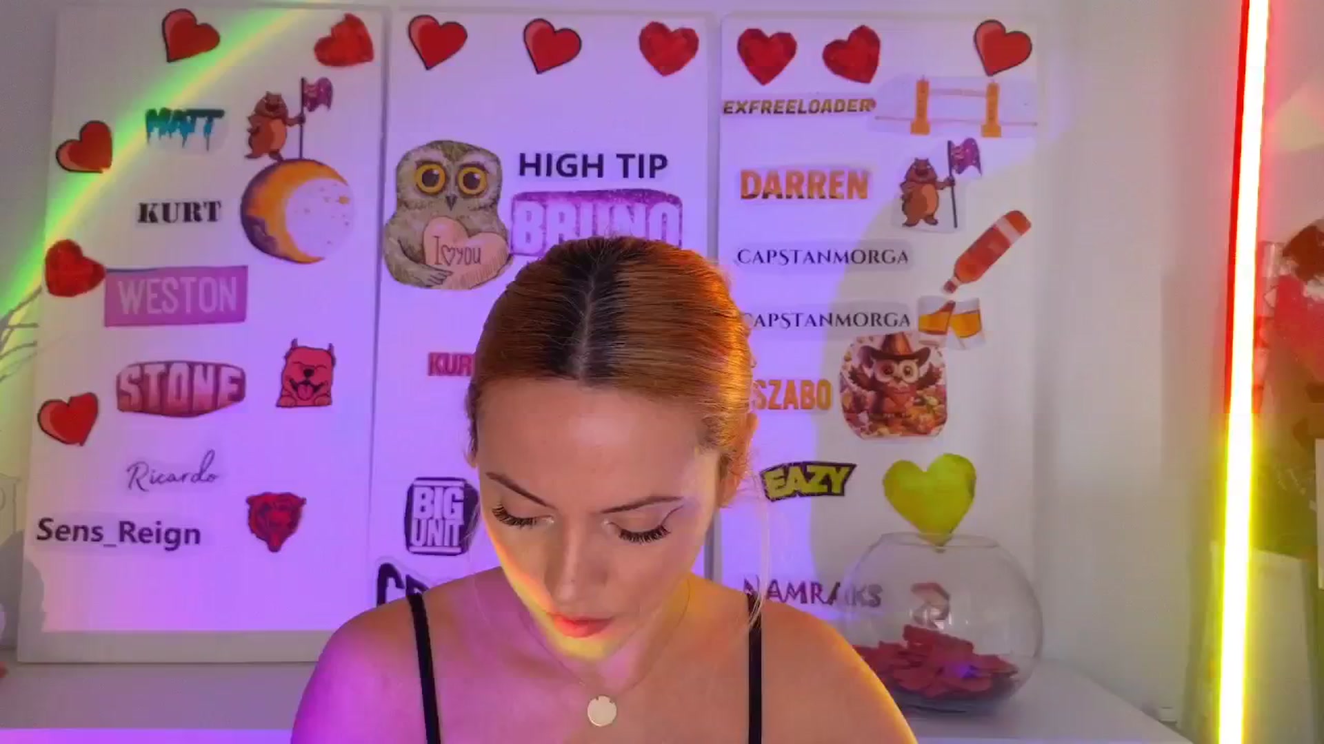 Gallery image thumbnail from Sensationowl_'s myfreecams stream on, 03/01/2025, 08:05 image 1 of 20