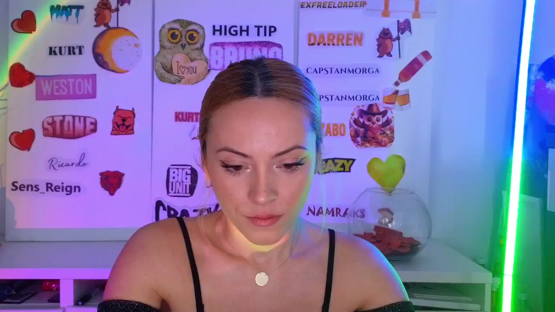 Gallery image thumbnail from Sensationowl_'s myfreecams stream on, 03/01/2025, 08:05 image 4 of 20