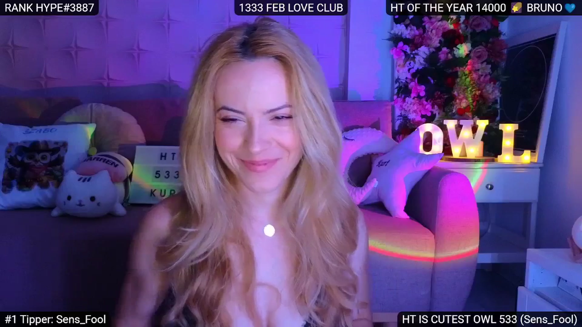 Gallery image thumbnail from Sensationowl_'s myfreecams stream on, 04/04/2025, 05:09 image 17 of 20