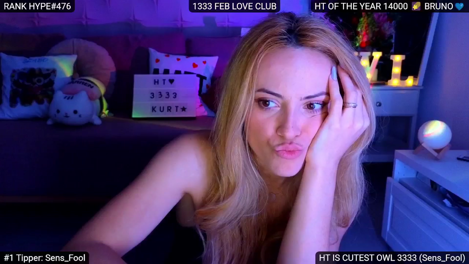 Gallery image thumbnail from Sensationowl_'s myfreecams stream on, 04/04/2025, 08:35 image 19 of 20