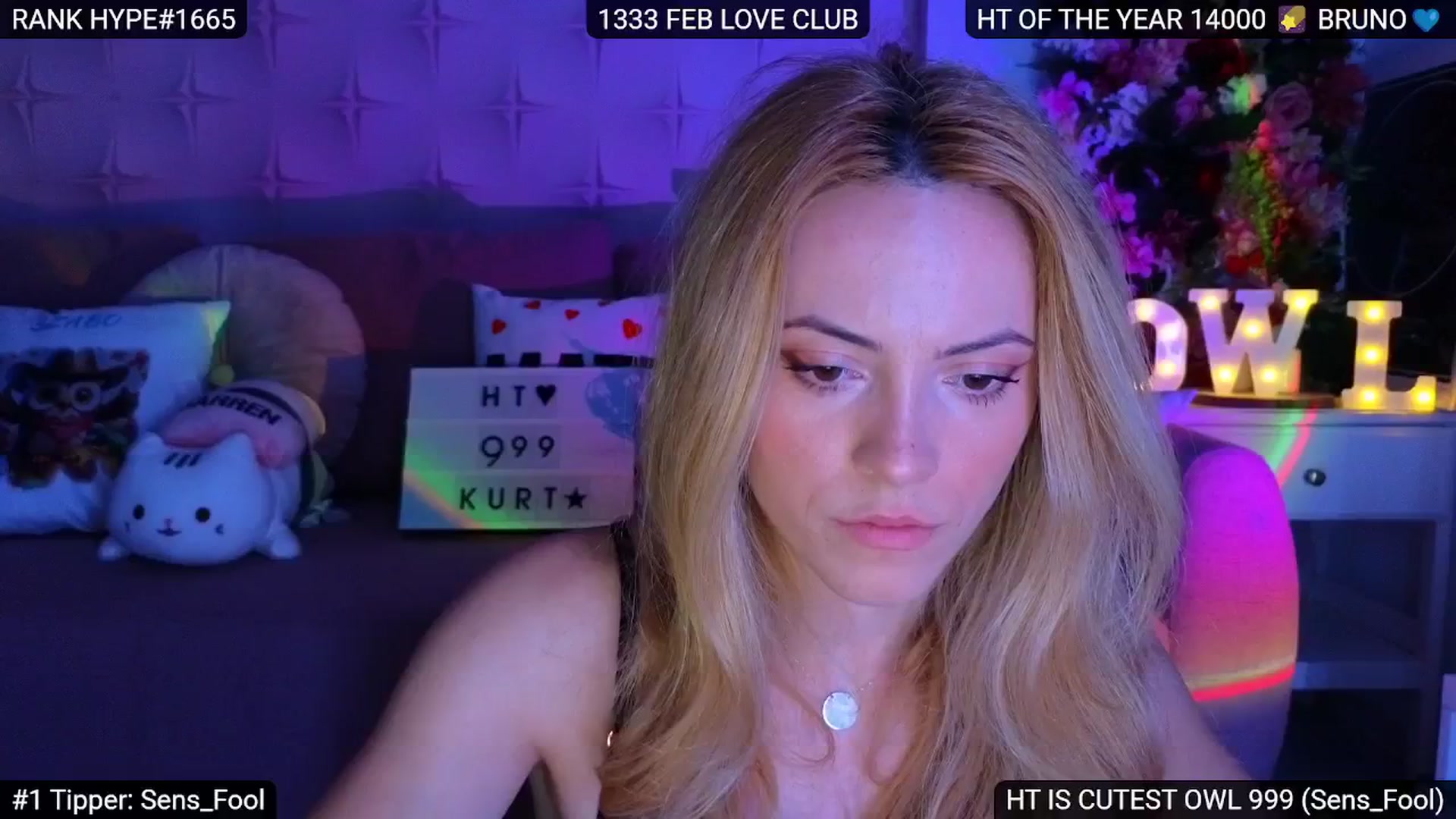 Gallery image thumbnail from Sensationowl_'s myfreecams stream on, 04/04/2025, 08:35 image 6 of 20