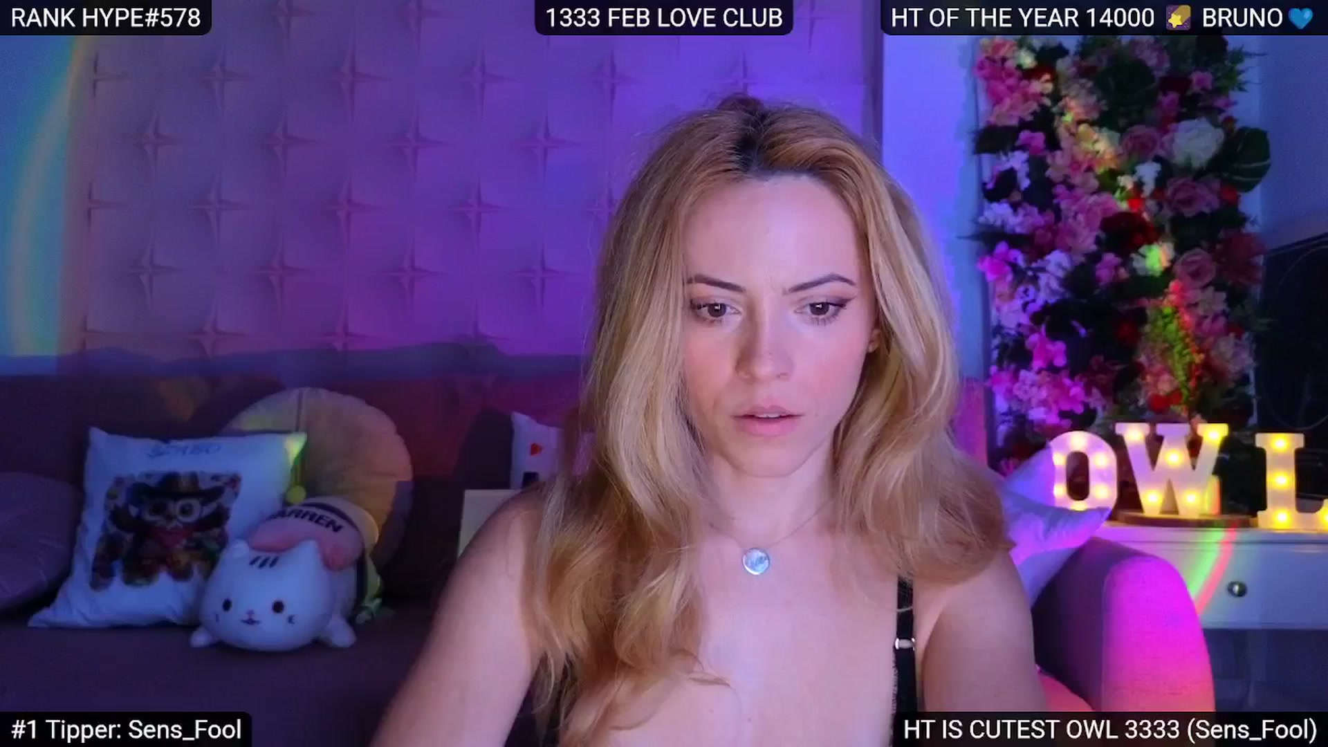 Gallery image thumbnail from Sensationowl_'s myfreecams stream on, 04/04/2025, 08:35 image 12 of 20
