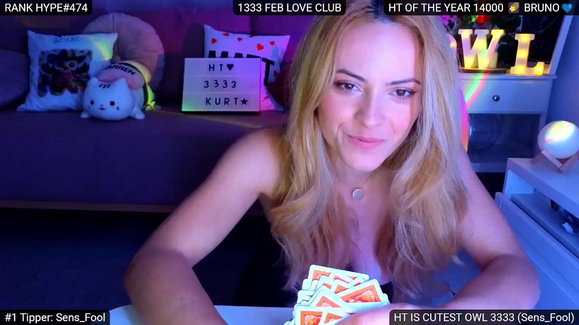 Gallery image thumbnail from Sensationowl_'s myfreecams stream on, 04/04/2025, 08:35 image 17 of 20