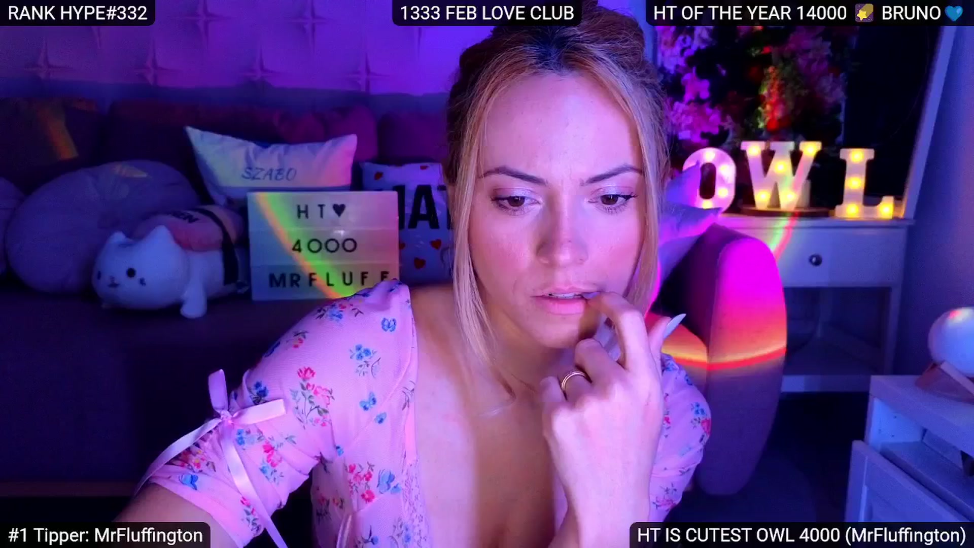 Gallery image thumbnail from Sensationowl_'s myfreecams stream on, 04/05/2025, 07:10 image 12 of 20