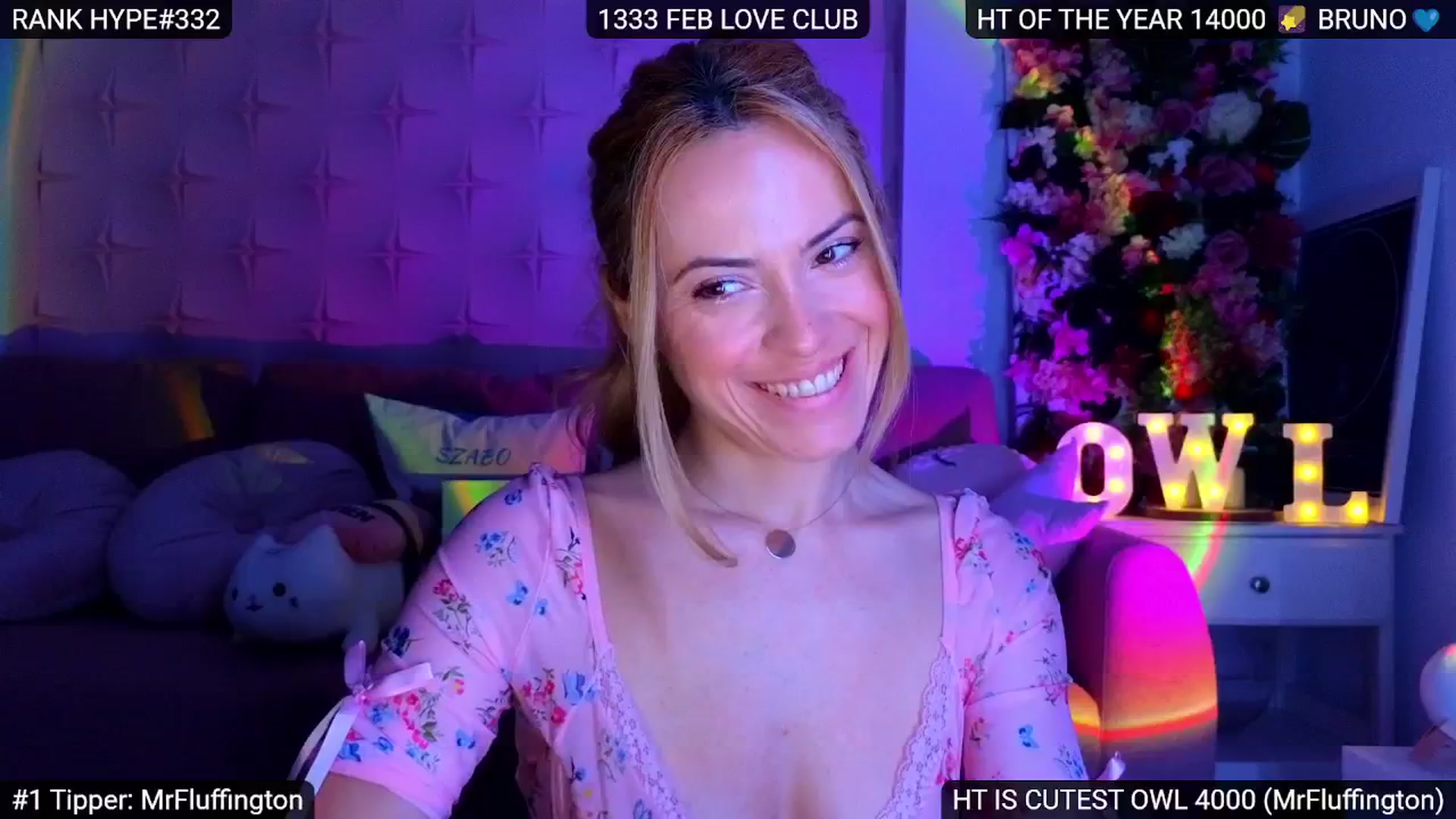 Gallery image thumbnail from Sensationowl_'s myfreecams stream on, 04/05/2025, 07:10 image 11 of 20