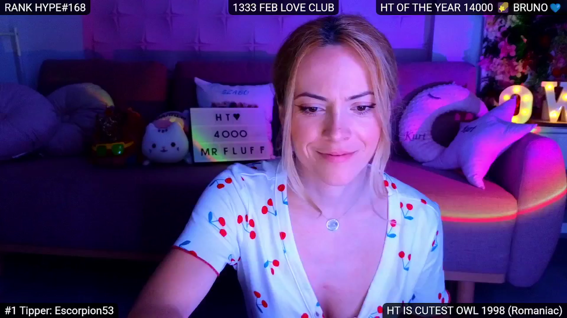 Gallery image thumbnail from Sensationowl_'s myfreecams stream on, 04/06/2025, 08:32 image 8 of 20