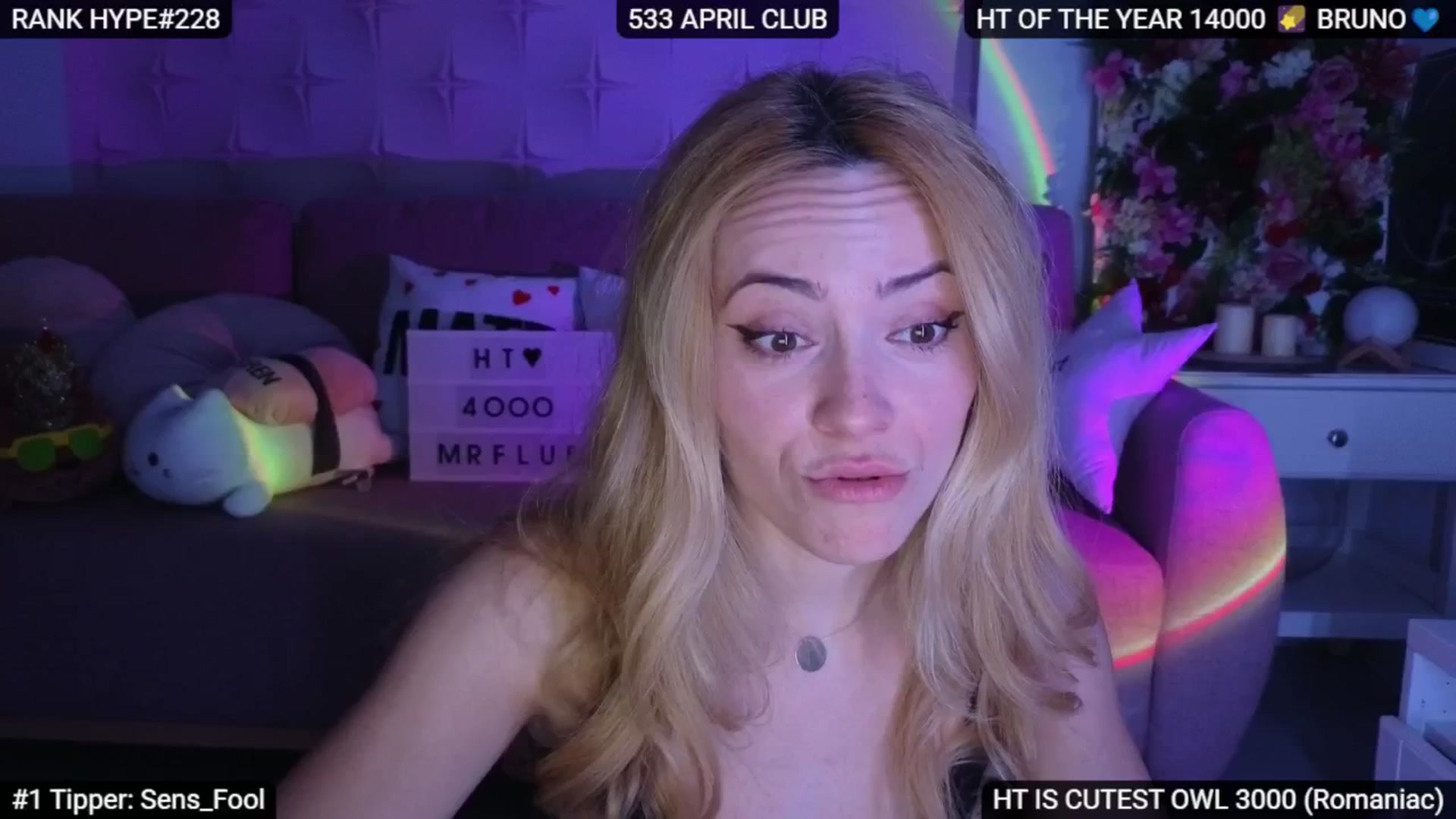 Gallery image thumbnail from Sensationowl_'s myfreecams stream on, 04/11/2025, 07:19 image 4 of 20