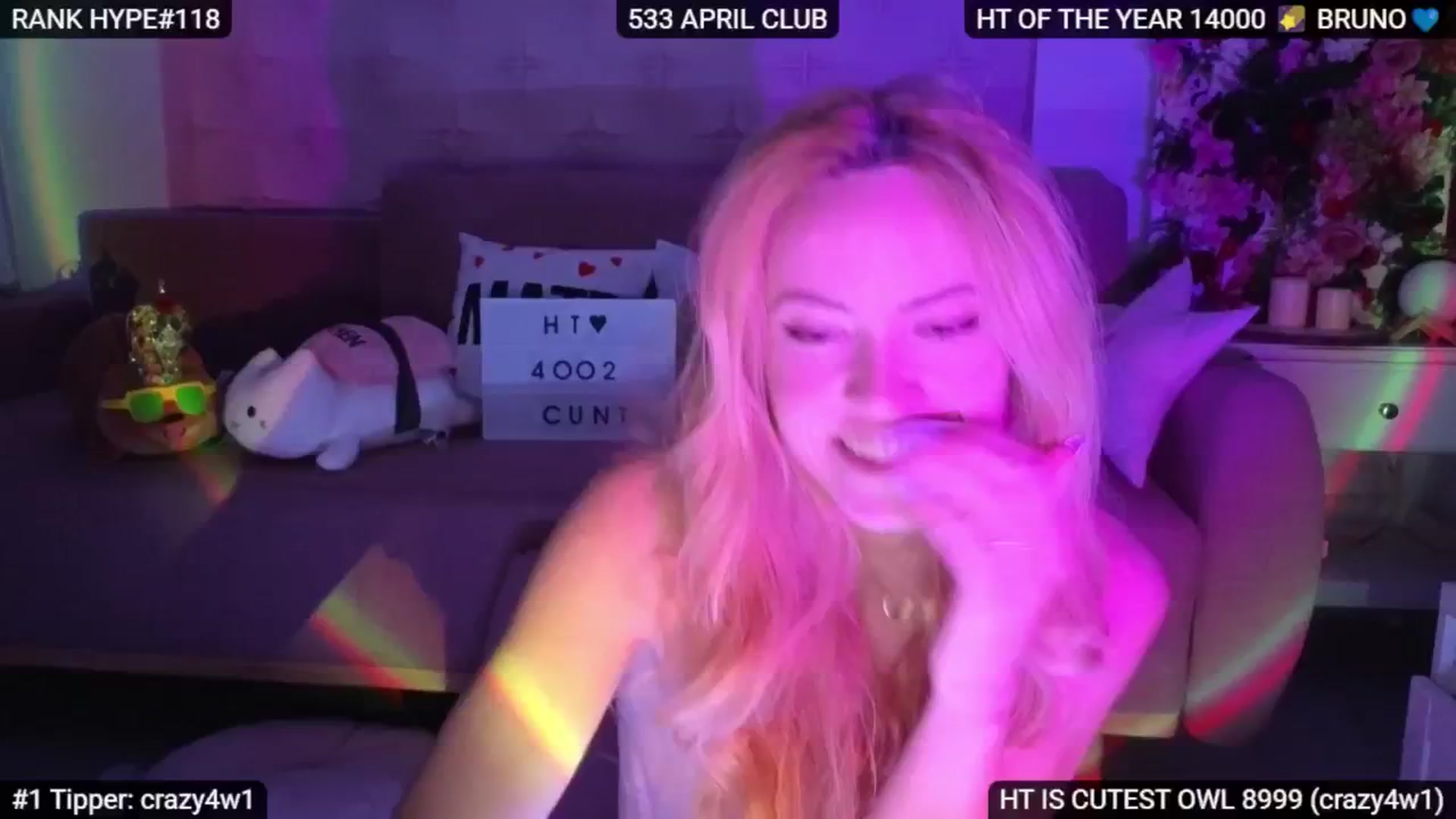 Gallery image thumbnail from Sensationowl_'s myfreecams stream on, 04/11/2025, 08:55 image 13 of 20