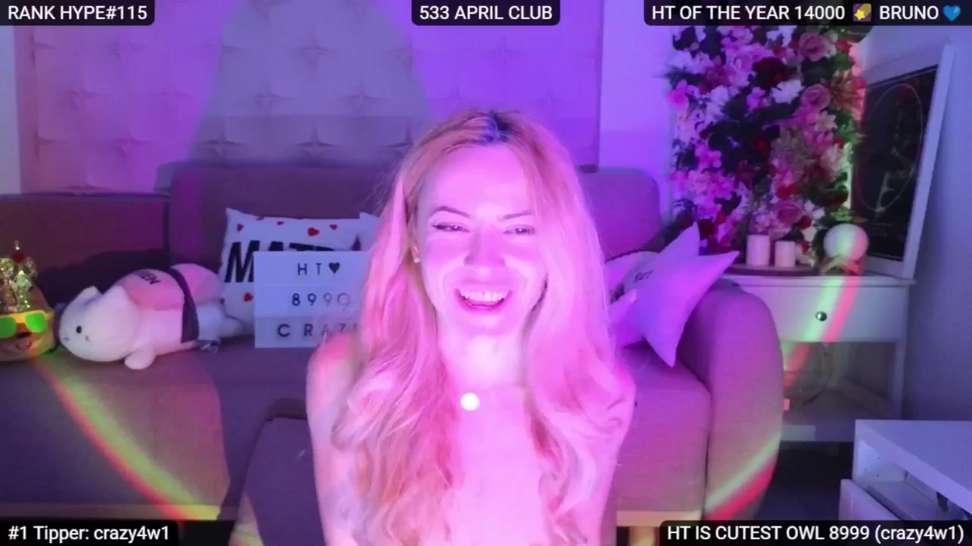 Gallery image thumbnail from Sensationowl_'s myfreecams stream on, 04/11/2025, 08:55 image 18 of 20