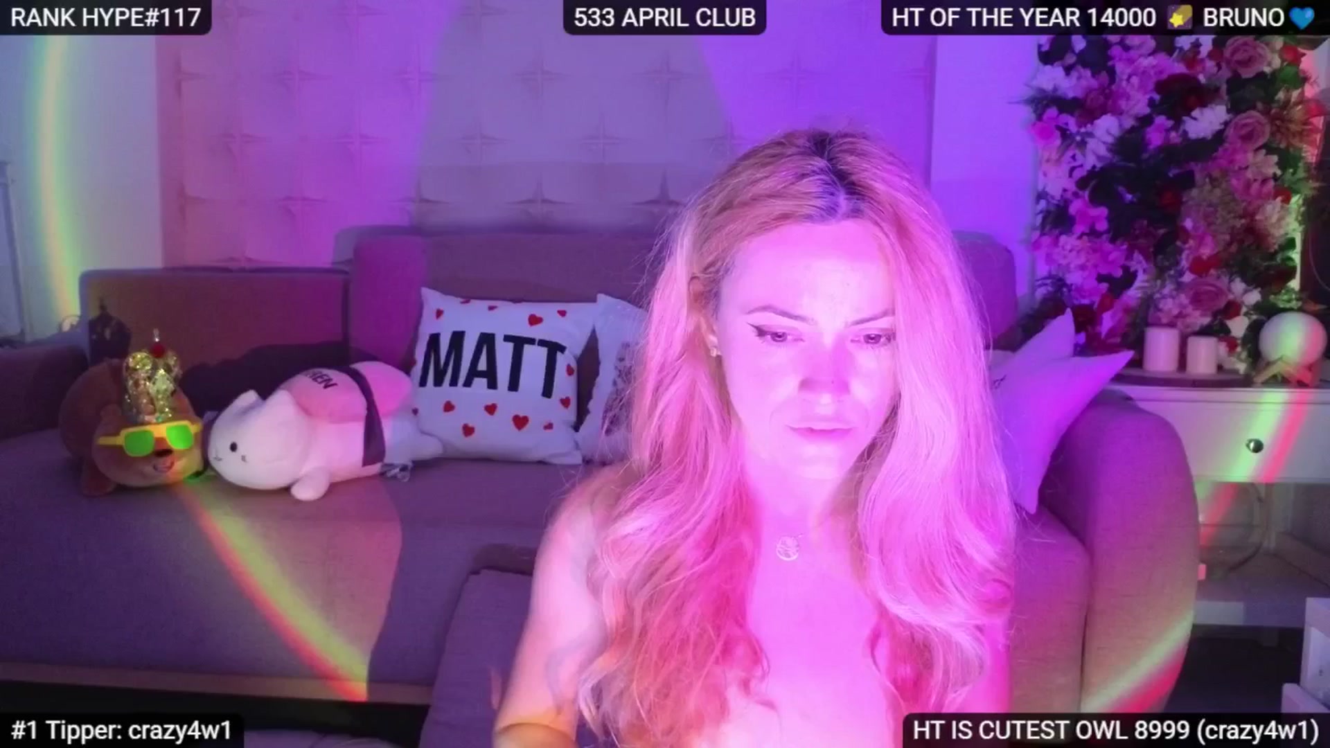 Gallery image thumbnail from Sensationowl_'s myfreecams stream on, 04/11/2025, 08:55 image 17 of 20
