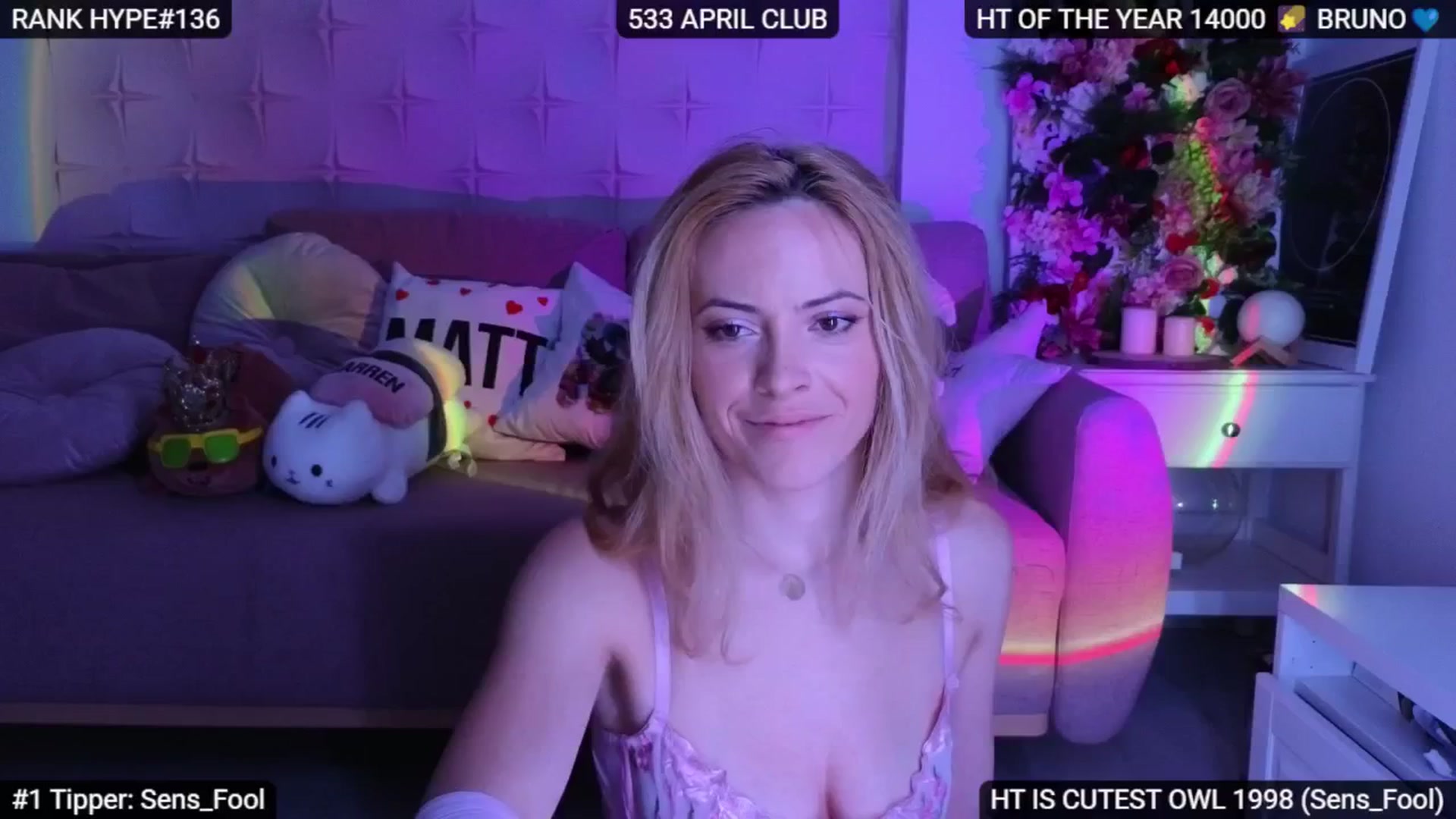 Gallery image thumbnail from Sensationowl_'s myfreecams stream on, 04/13/2025, 09:17 image 16 of 20