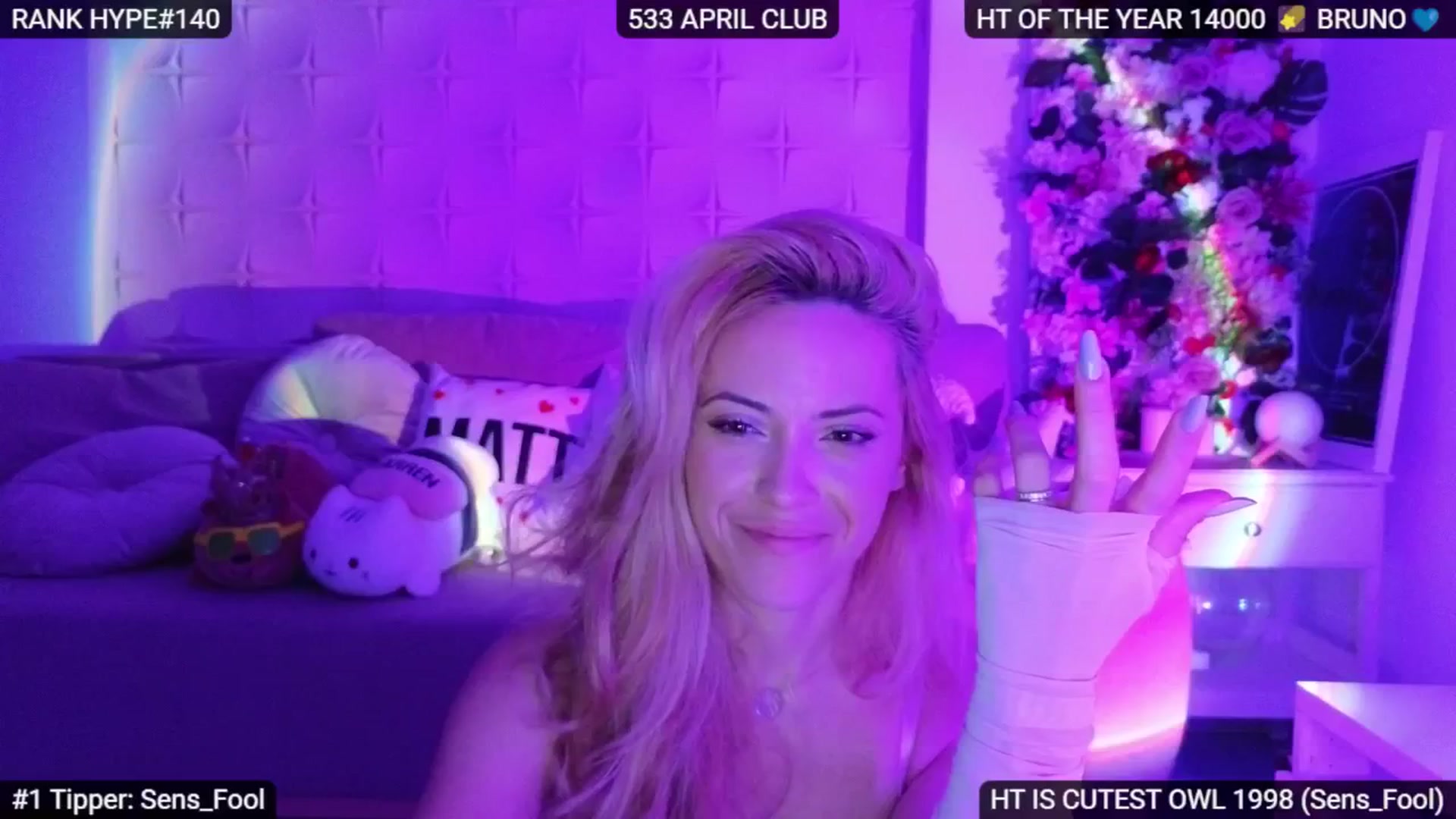 Gallery image thumbnail from Sensationowl_'s myfreecams stream on, 04/13/2025, 09:17 image 11 of 20