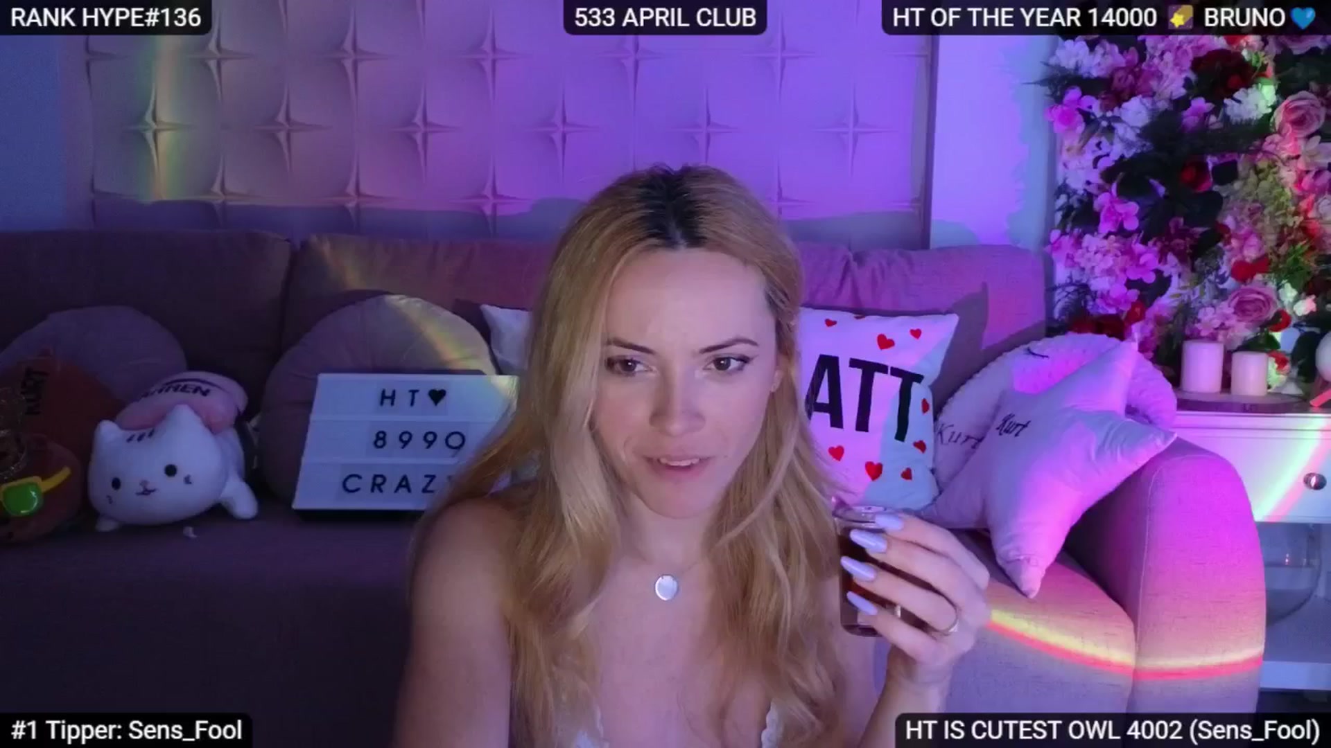 Gallery image thumbnail from Sensationowl_'s myfreecams stream on, 04/18/2025, 08:49 image 14 of 20