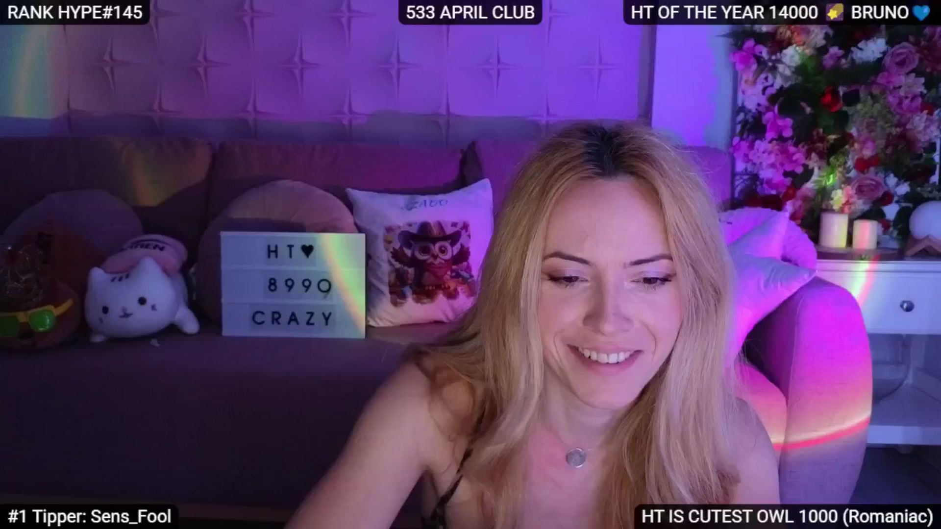 Gallery image thumbnail from Sensationowl_'s myfreecams stream on, 04/18/2025, 08:49 image 9 of 20