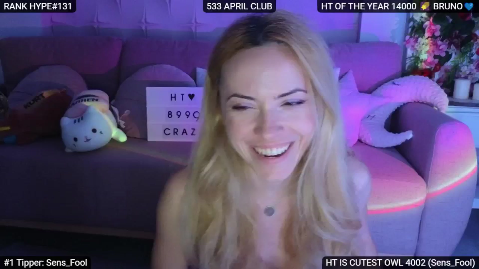 Gallery image thumbnail from Sensationowl_'s myfreecams stream on, 04/18/2025, 08:49 image 19 of 20