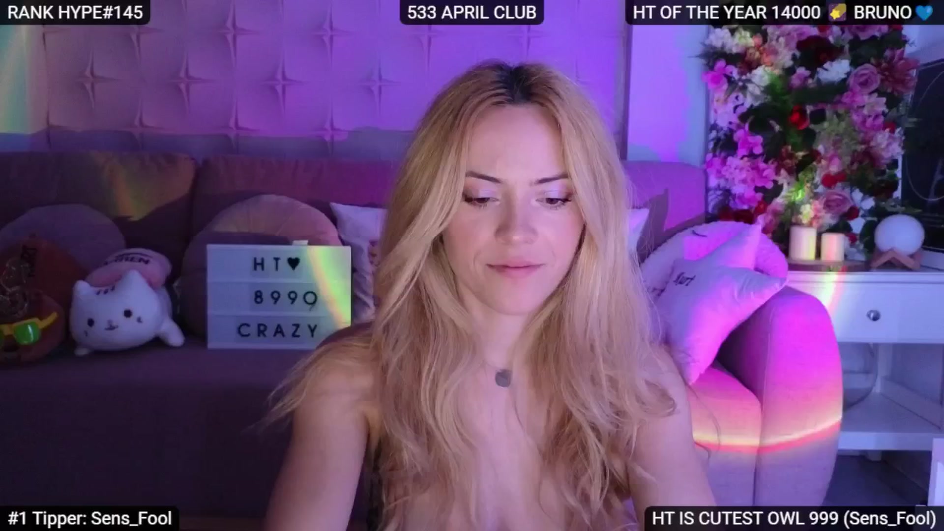 Gallery image thumbnail from Sensationowl_'s myfreecams stream on, 04/18/2025, 08:49 image 6 of 20