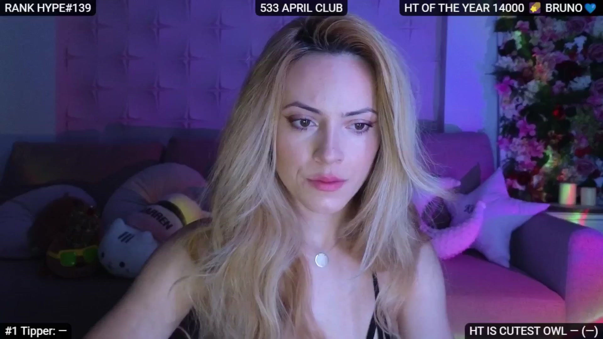 Gallery image thumbnail from Sensationowl_'s myfreecams stream on, 04/19/2025, 04:22 image 3 of 20