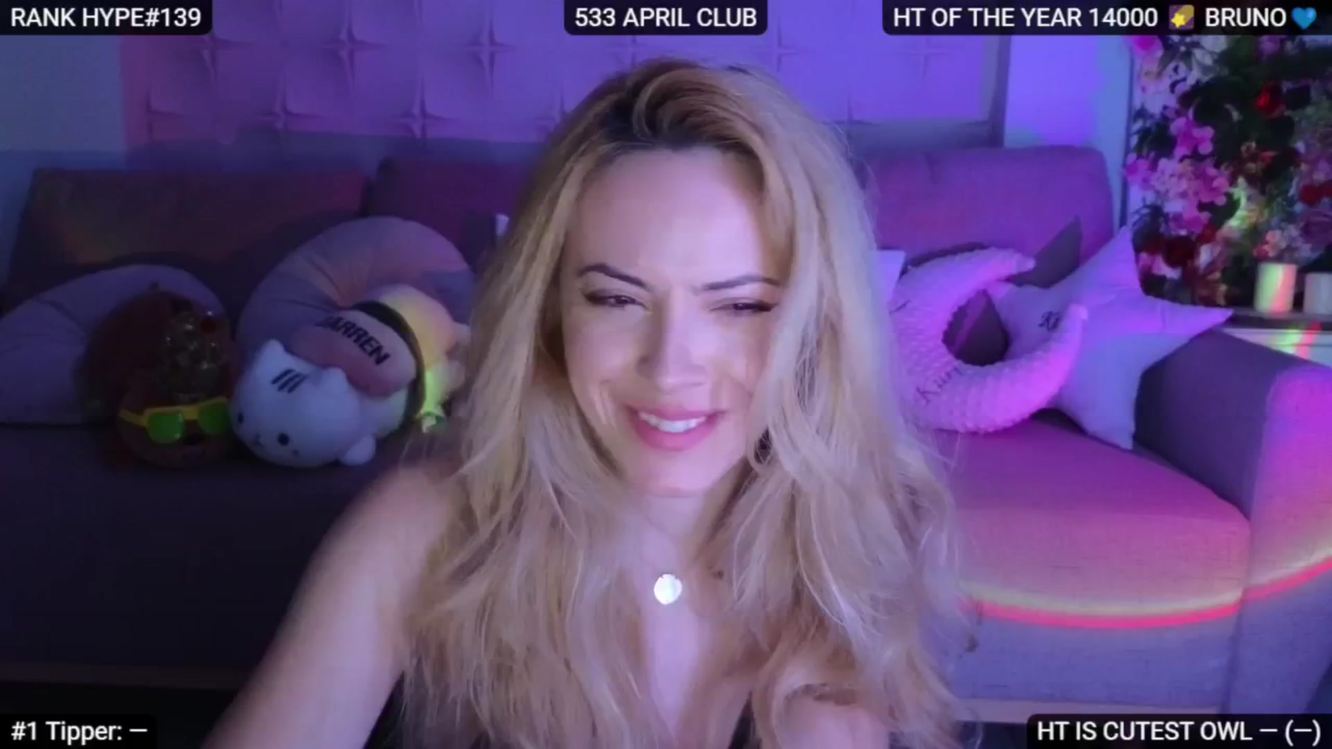 Gallery image thumbnail from Sensationowl_'s myfreecams stream on, 04/19/2025, 04:22 image 14 of 20
