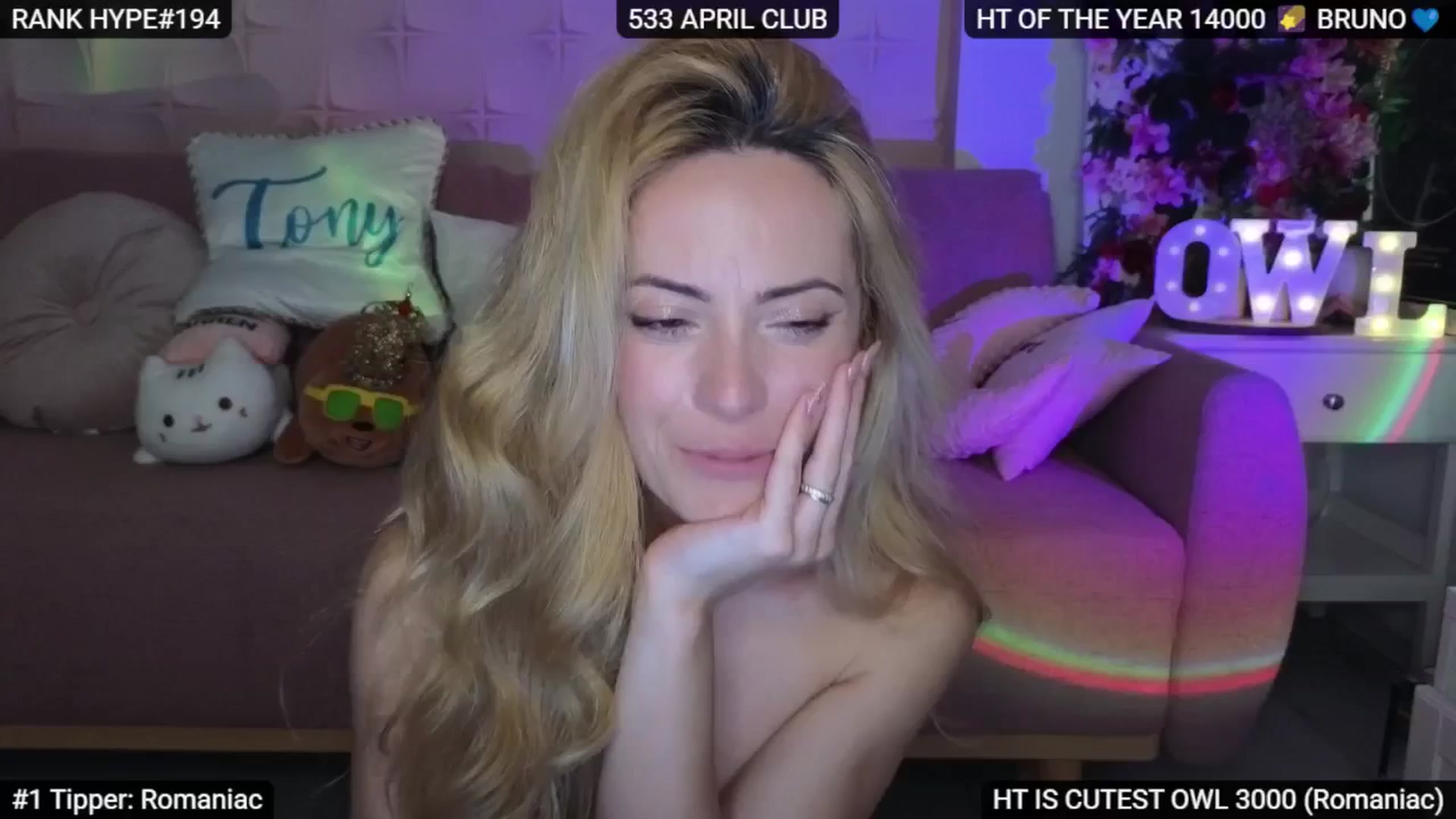 Gallery image thumbnail from Sensationowl_'s myfreecams stream on, 04/27/2025, 07:40 image 1 of 20