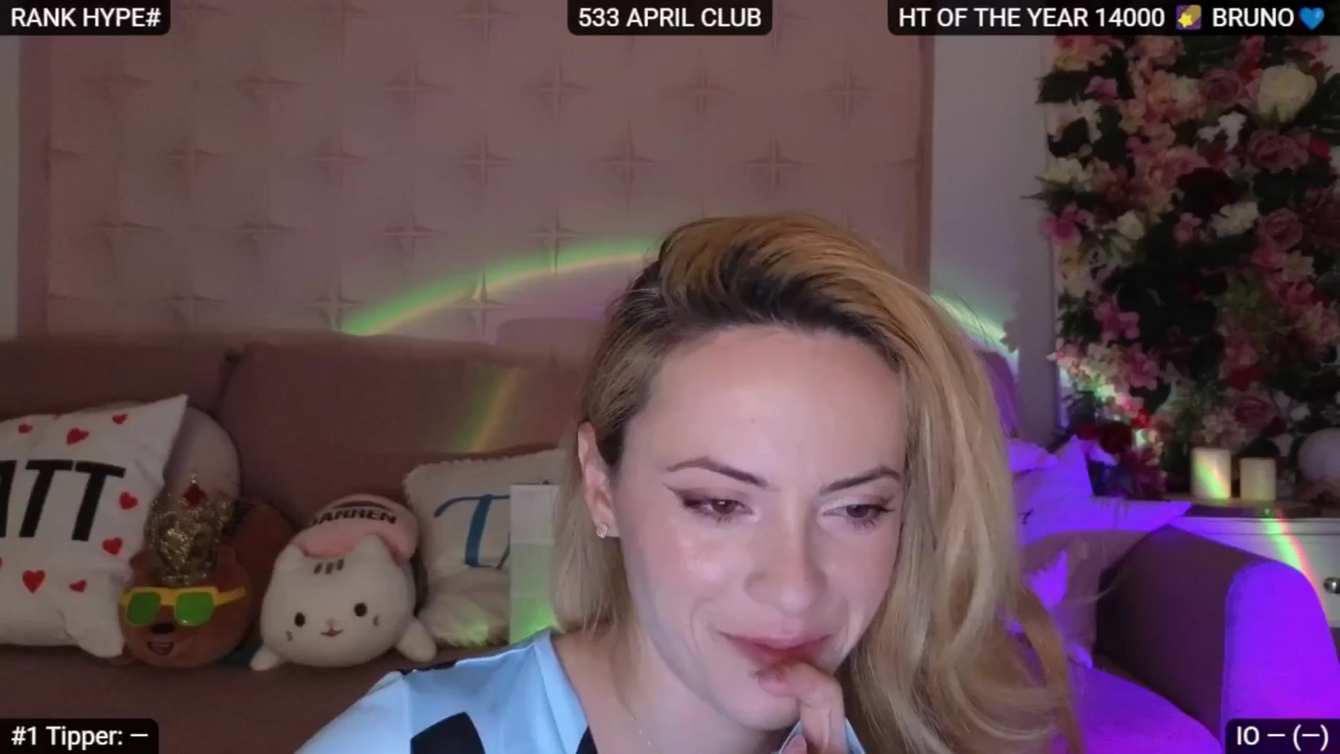 Gallery image thumbnail from Sensationowl_'s myfreecams stream on, 05/02/2025, 05:24 image 1 of 20