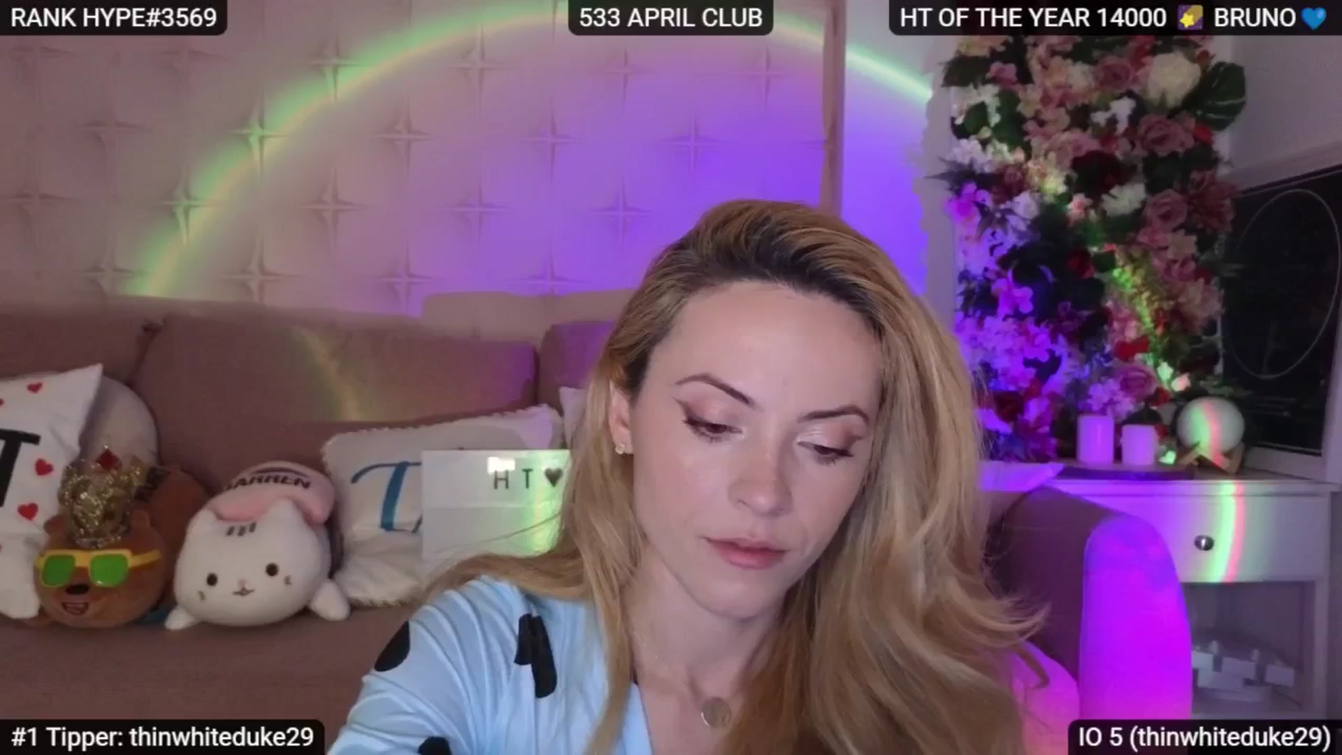 Gallery image thumbnail from Sensationowl_'s myfreecams stream on, 05/02/2025, 05:24 image 12 of 20
