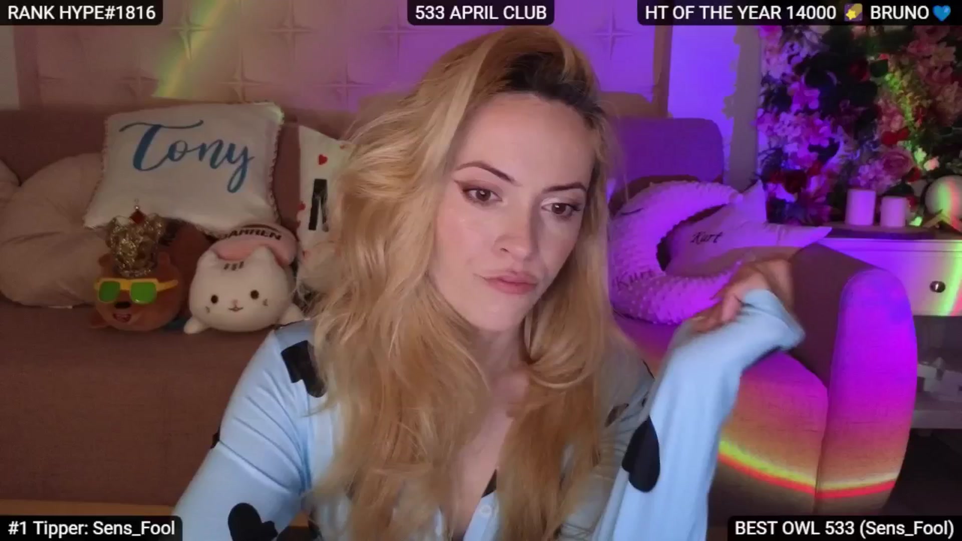 Gallery image thumbnail from Sensationowl_'s myfreecams stream on, 05/02/2025, 05:39 image 16 of 20