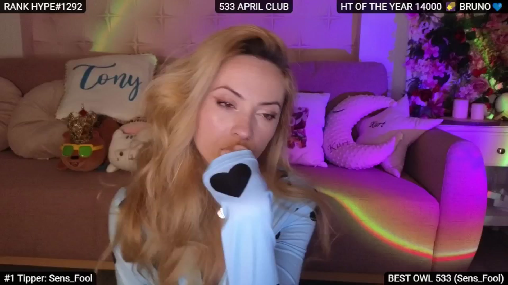 Gallery image thumbnail from Sensationowl_'s myfreecams stream on, 05/02/2025, 06:09 image 1 of 20