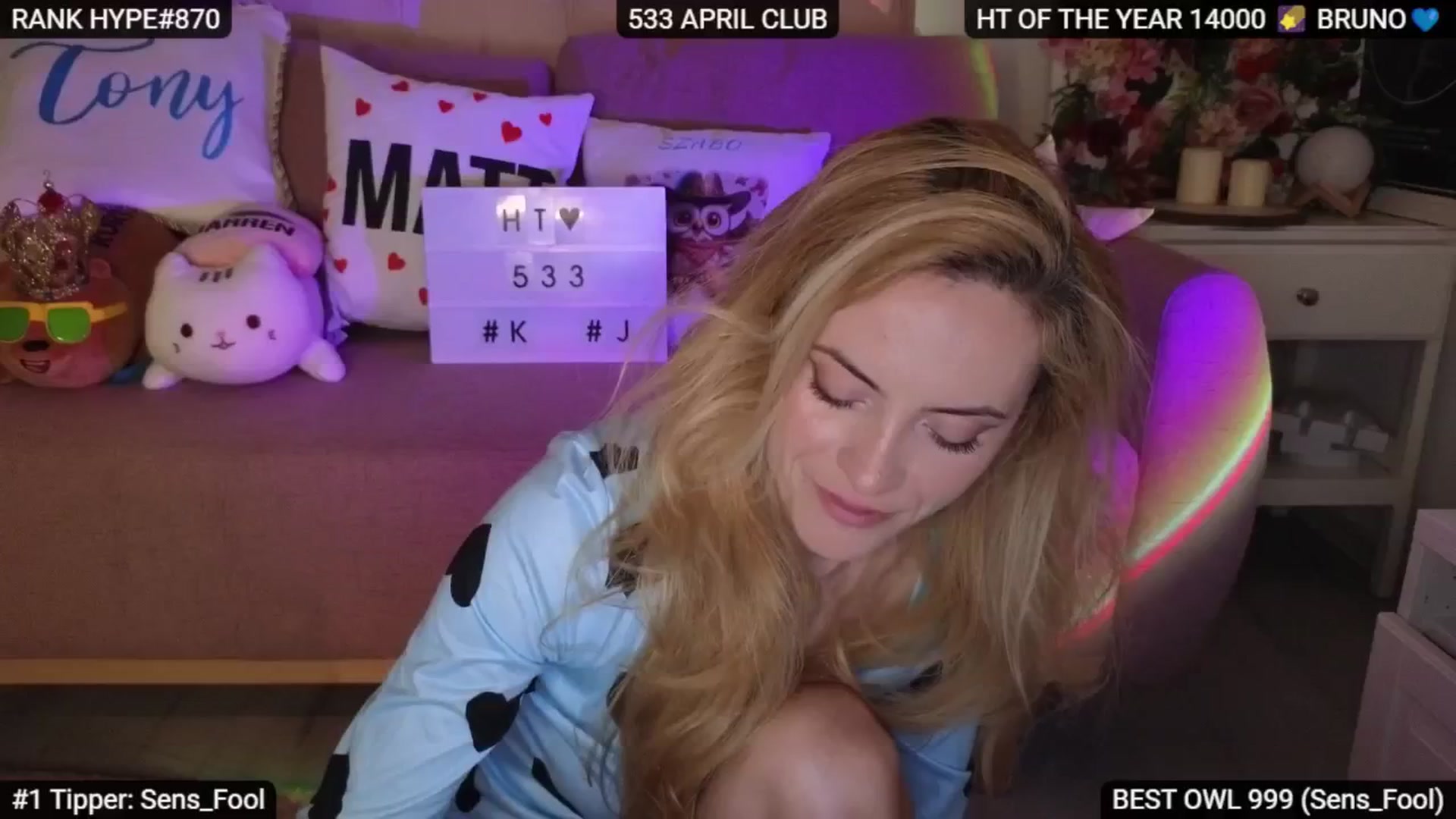 Gallery image thumbnail from Sensationowl_'s myfreecams stream on, 05/02/2025, 06:24 image 18 of 20
