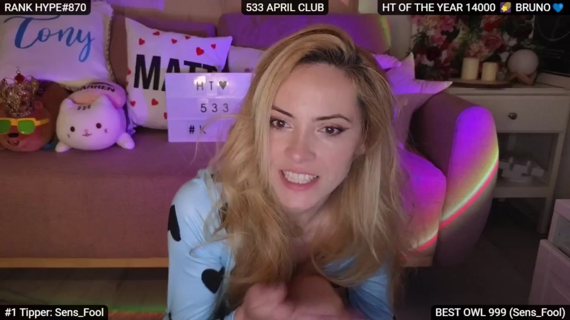 Gallery image thumbnail from Sensationowl_'s myfreecams stream on, 05/02/2025, 06:24 image 17 of 20