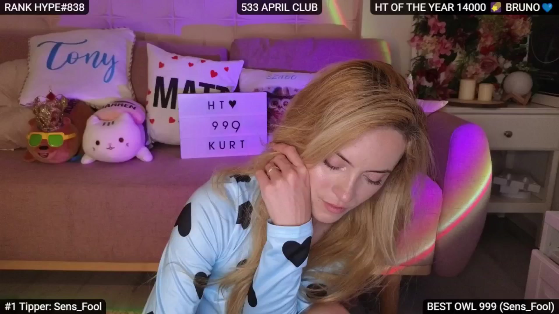 Gallery image thumbnail from Sensationowl_'s myfreecams stream on, 05/02/2025, 06:39 image 17 of 20