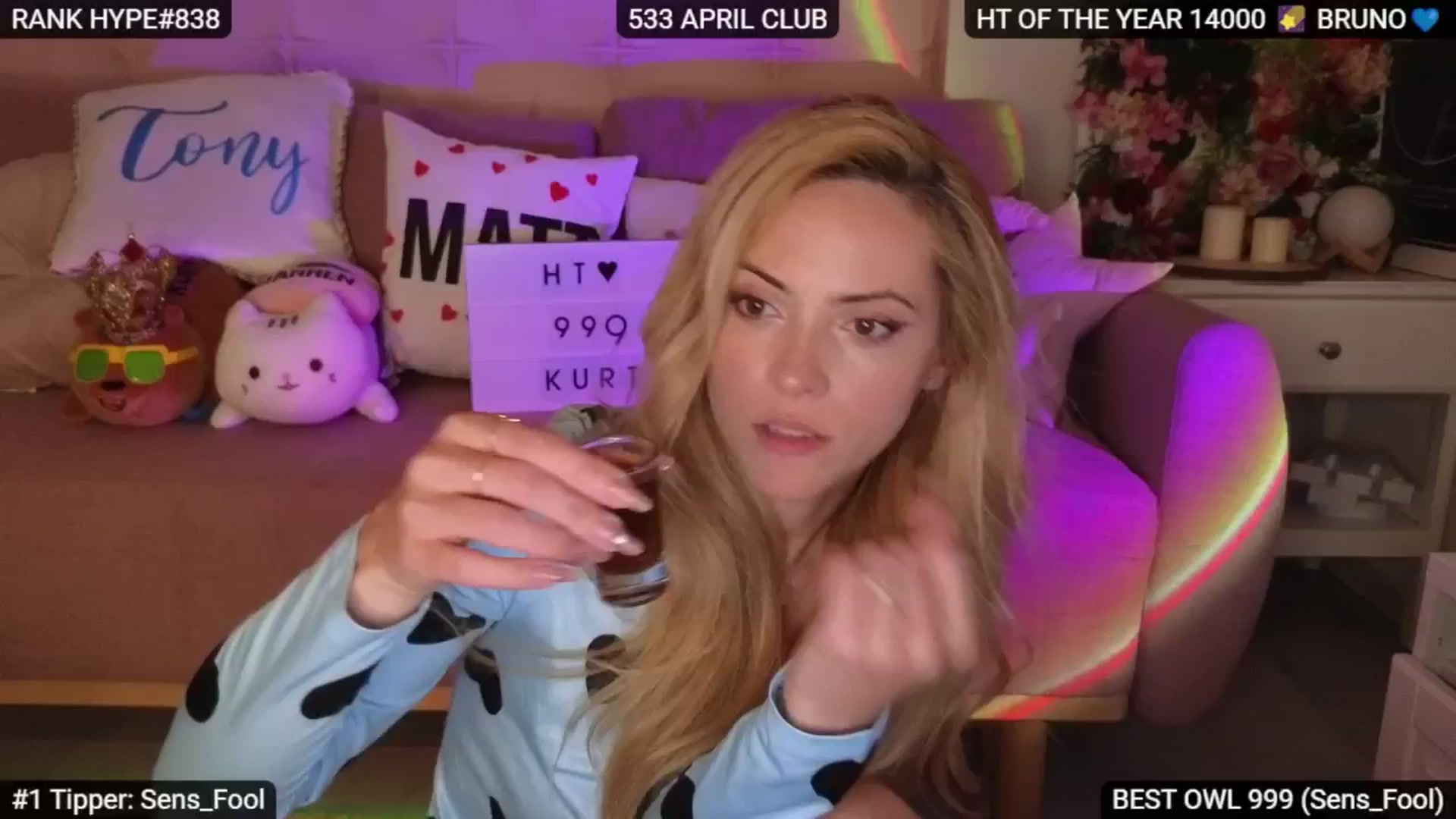 Gallery image thumbnail from Sensationowl_'s myfreecams stream on, 05/02/2025, 06:39 image 18 of 20