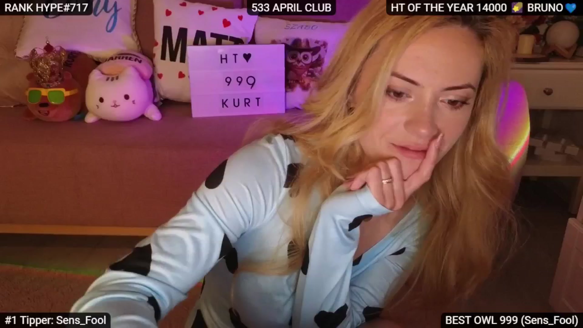 Gallery image thumbnail from Sensationowl_'s myfreecams stream on, 05/02/2025, 07:09 image 14 of 20