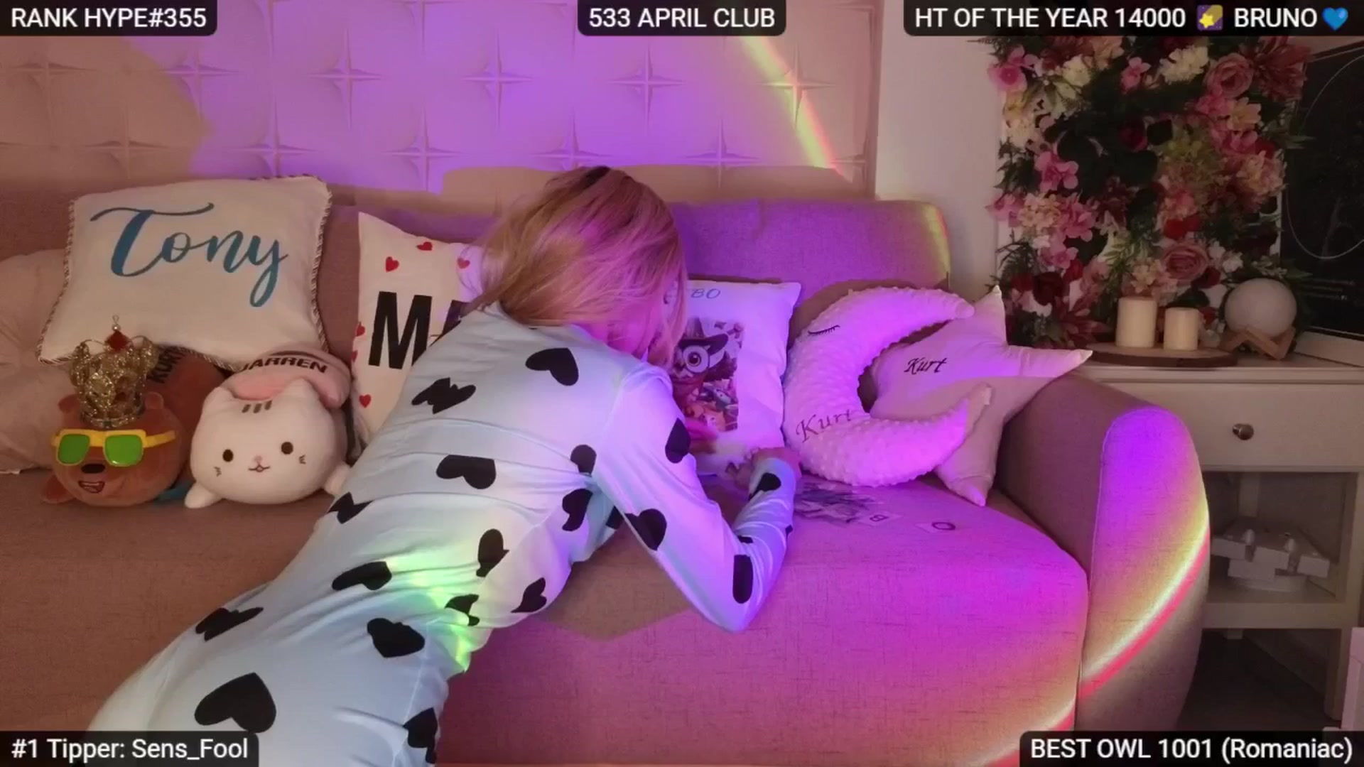 Gallery image thumbnail from Sensationowl_'s myfreecams stream on, 05/02/2025, 07:24 image 10 of 20