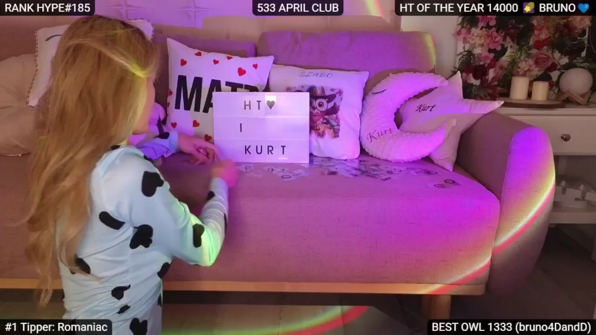 Gallery image thumbnail from Sensationowl_'s myfreecams stream on, 05/02/2025, 07:54 image 8 of 20